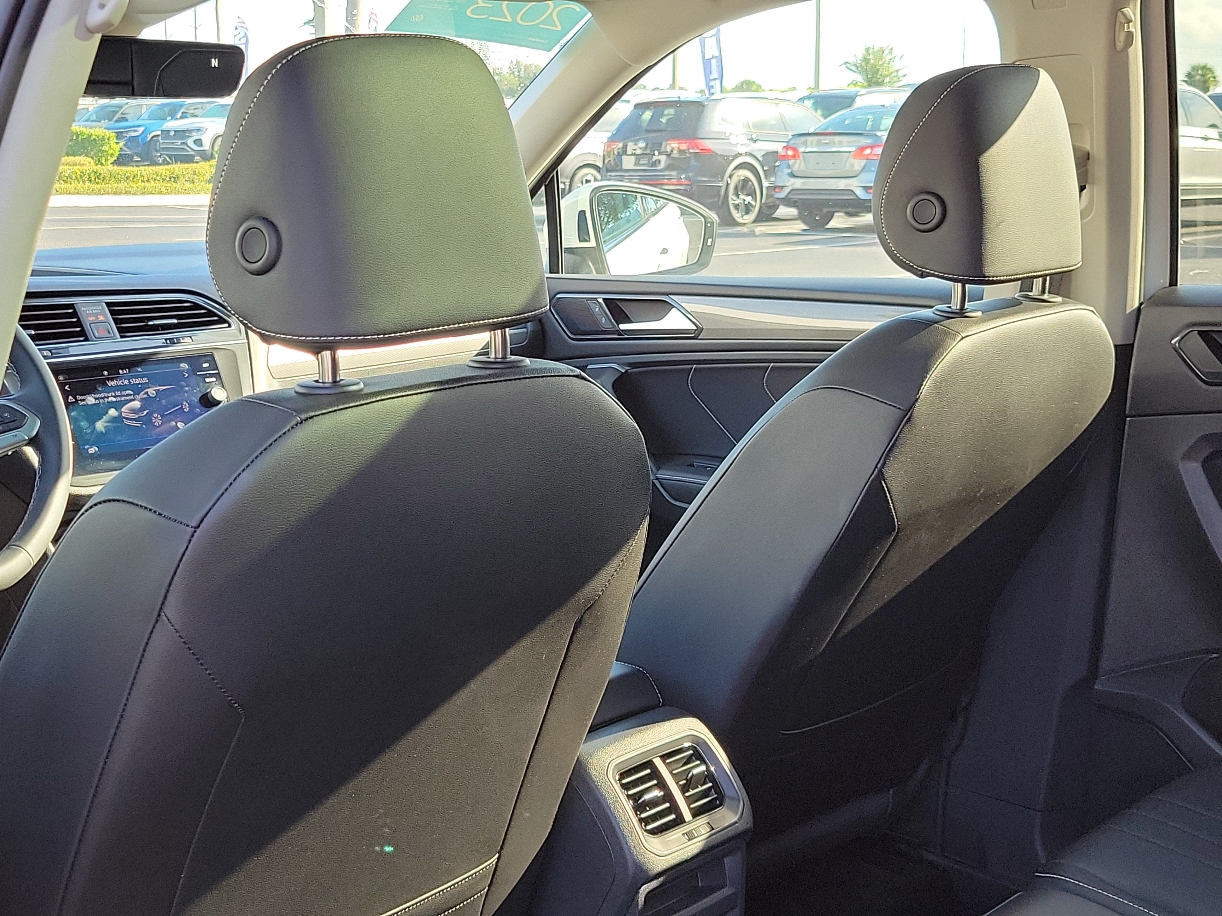 2023 Volkswagen Tiguan SE
