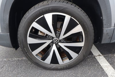 2023 Volkswagen Taos SE