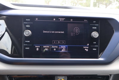 2023 Volkswagen Taos SE
