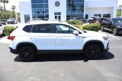 2023 Volkswagen Taos SE