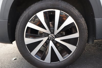 2023 Volkswagen Taos SE