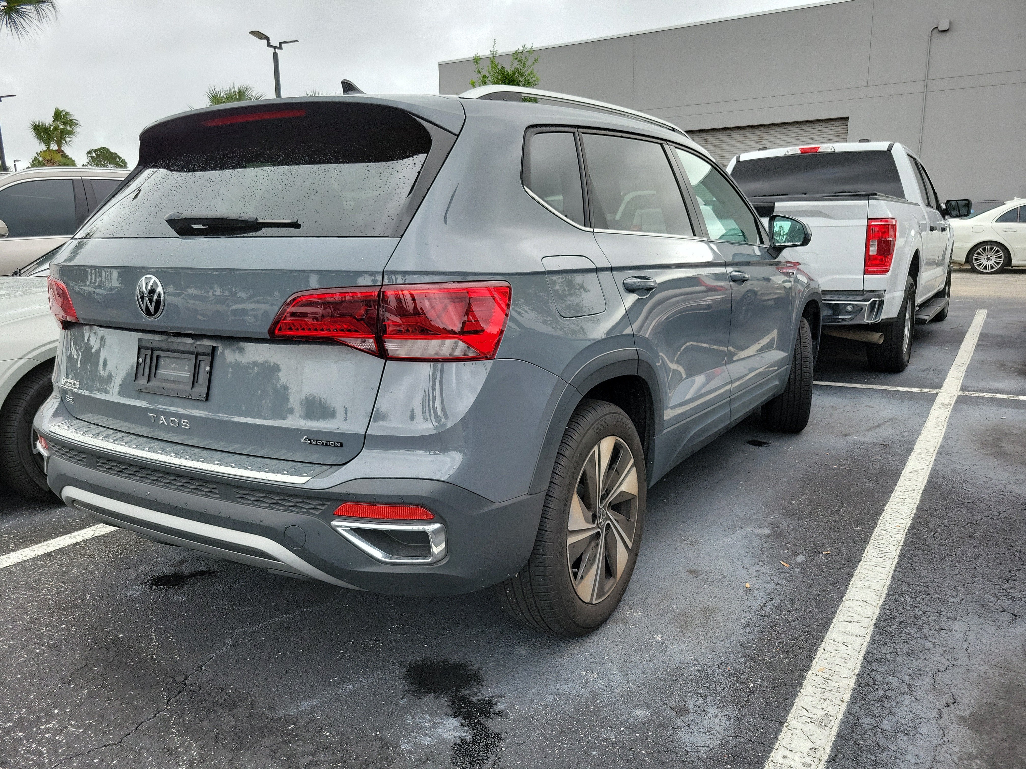 2024 Volkswagen Taos SE