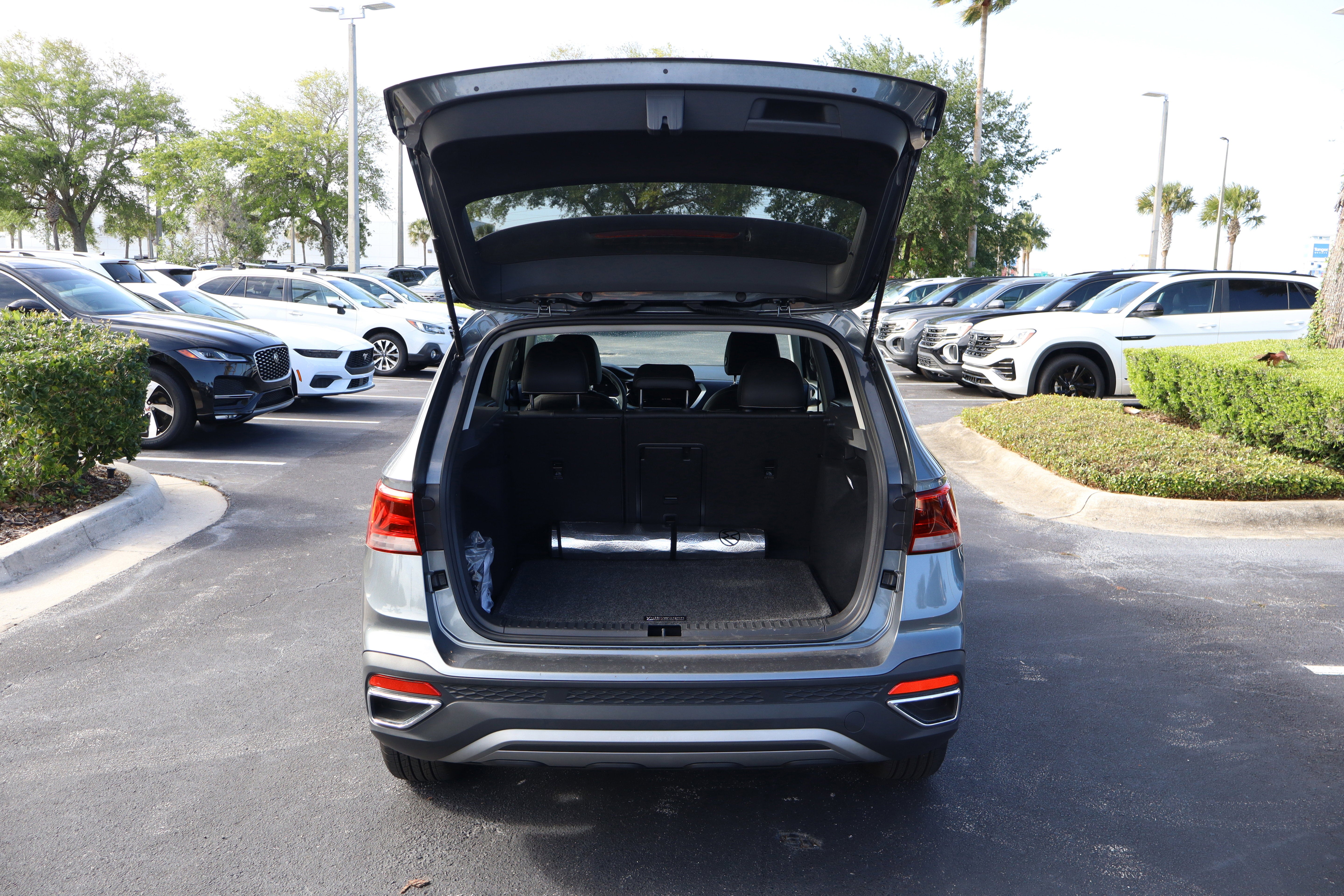 2024 Volkswagen Taos SE