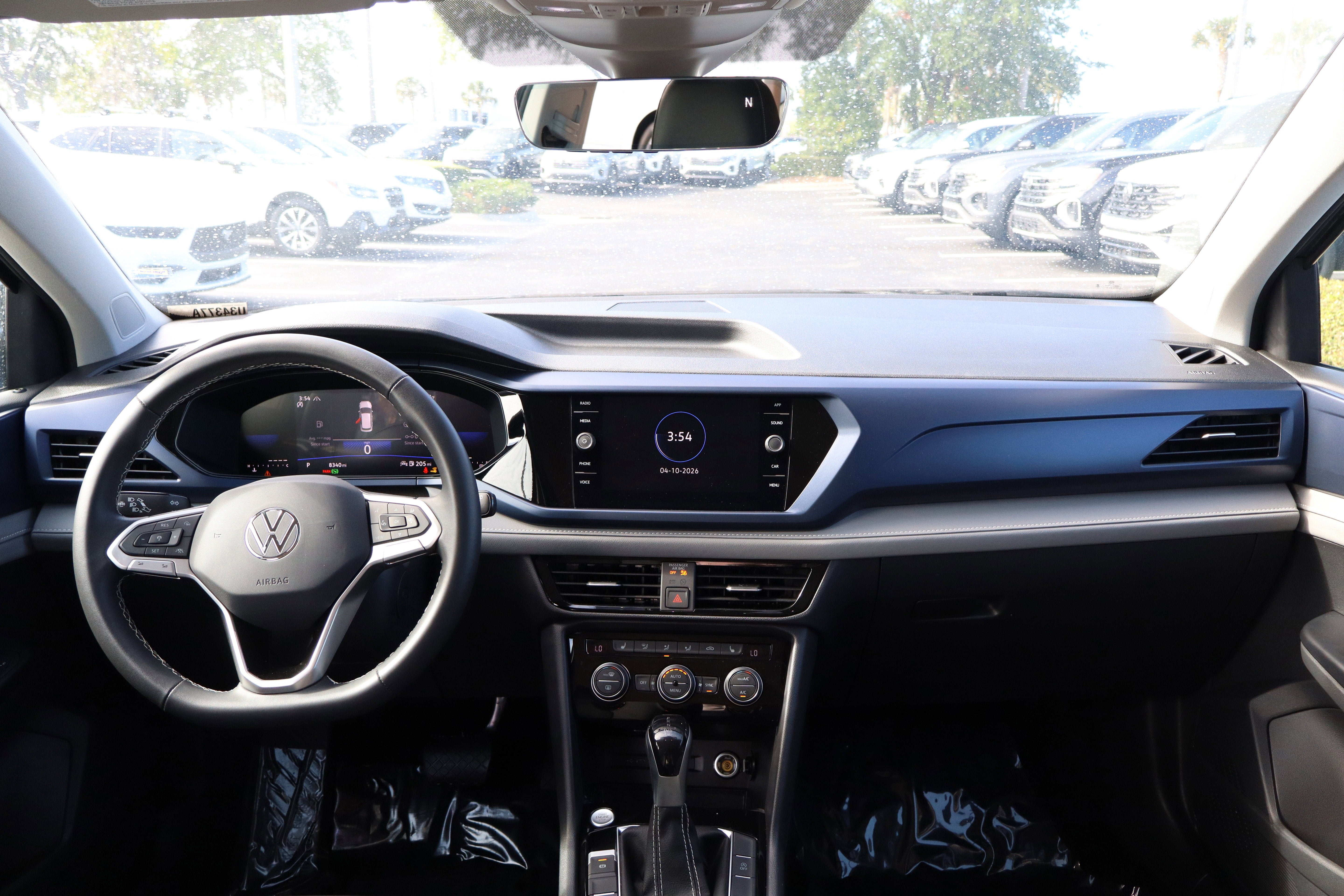 2024 Volkswagen Taos SE