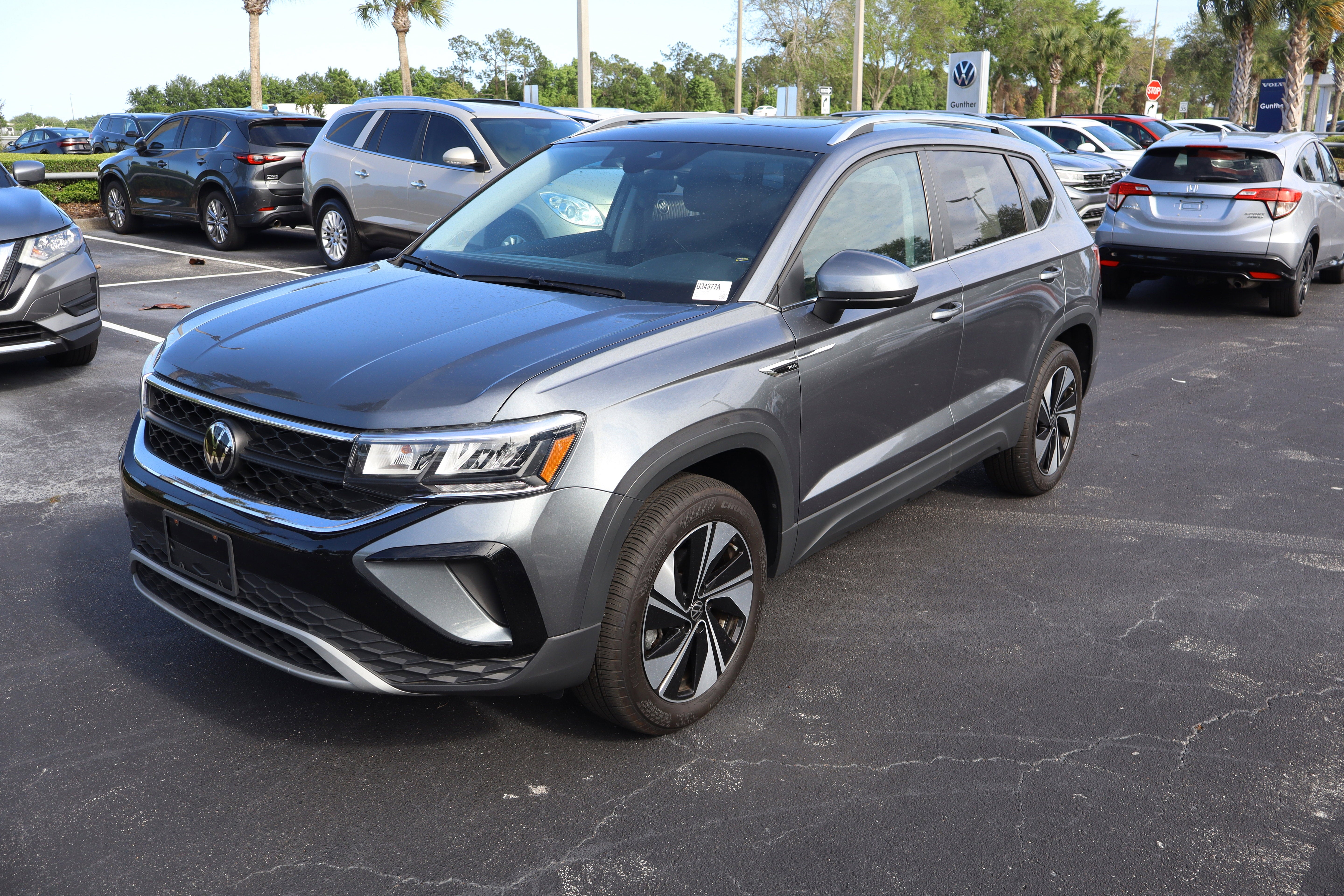 2024 Volkswagen Taos SE