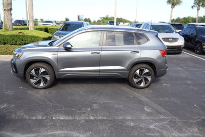 2024 Volkswagen Taos SE