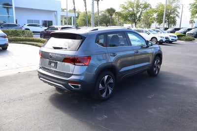 2024 Volkswagen Taos SE
