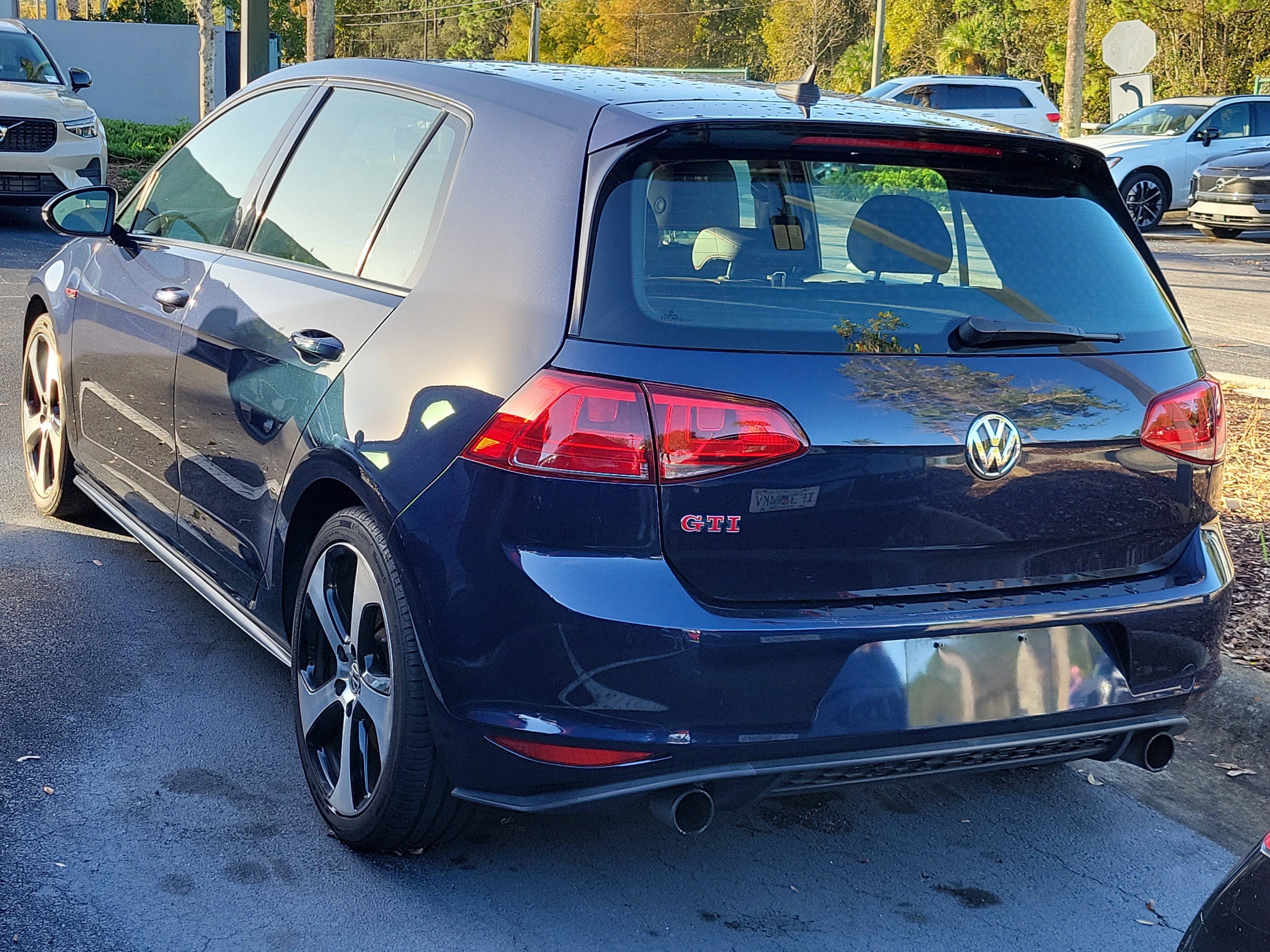 2017 Volkswagen Golf GTI S