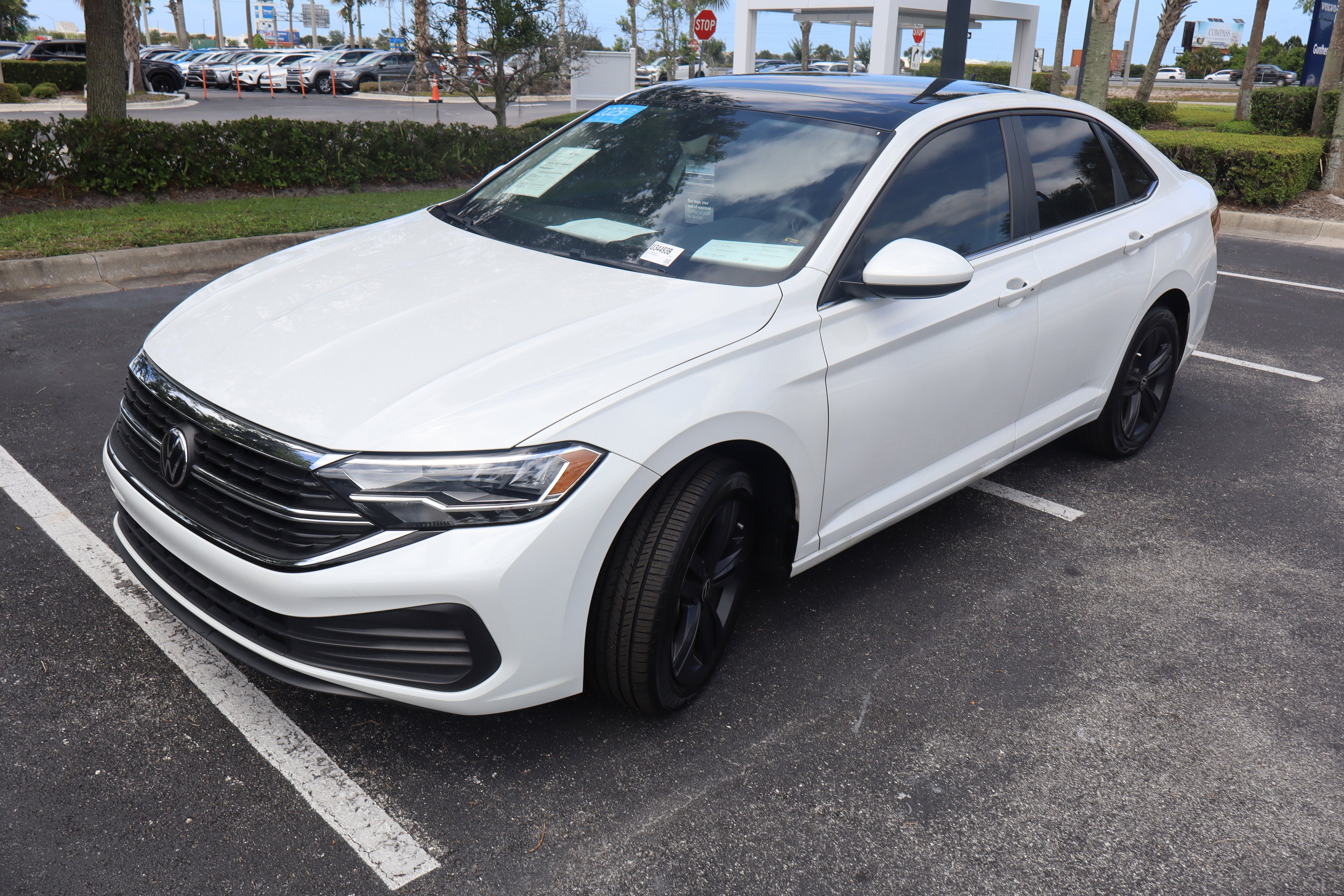 2023 Volkswagen Jetta SE