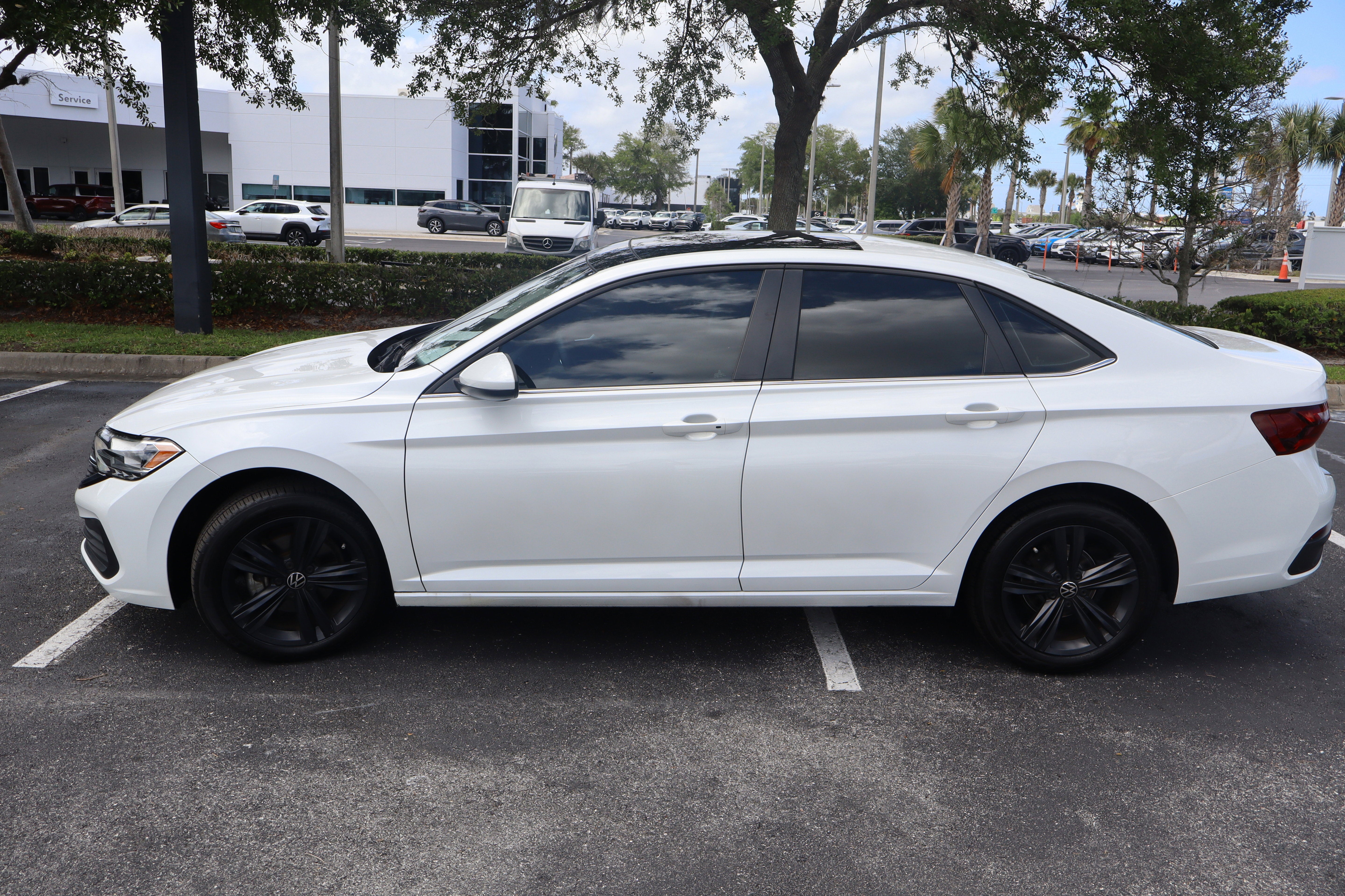 2023 Volkswagen Jetta SE