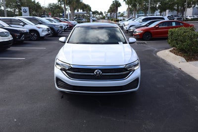 2024 Volkswagen Jetta SE