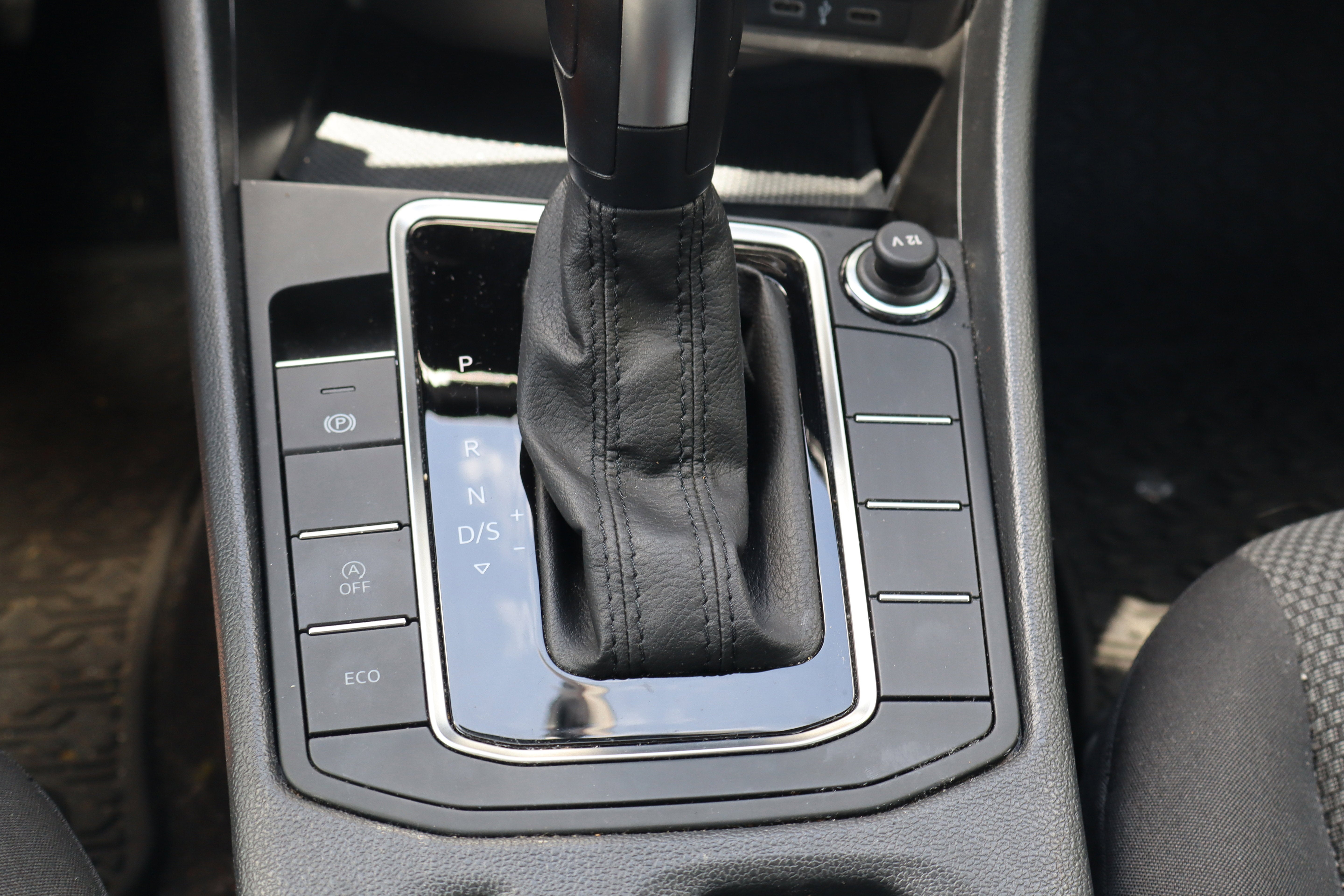 2020 Volkswagen Jetta R-Line