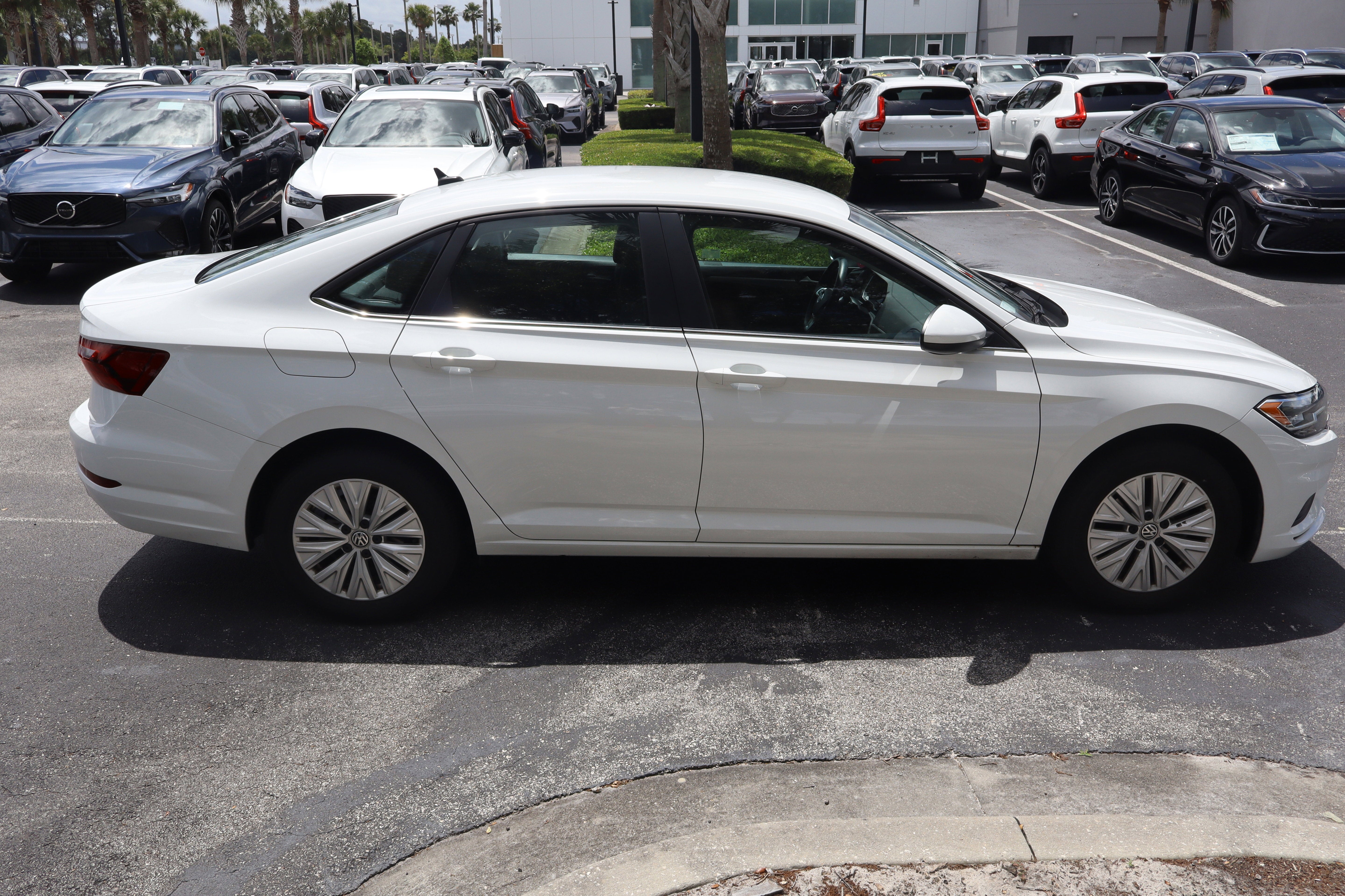 2020 Volkswagen Jetta R-Line