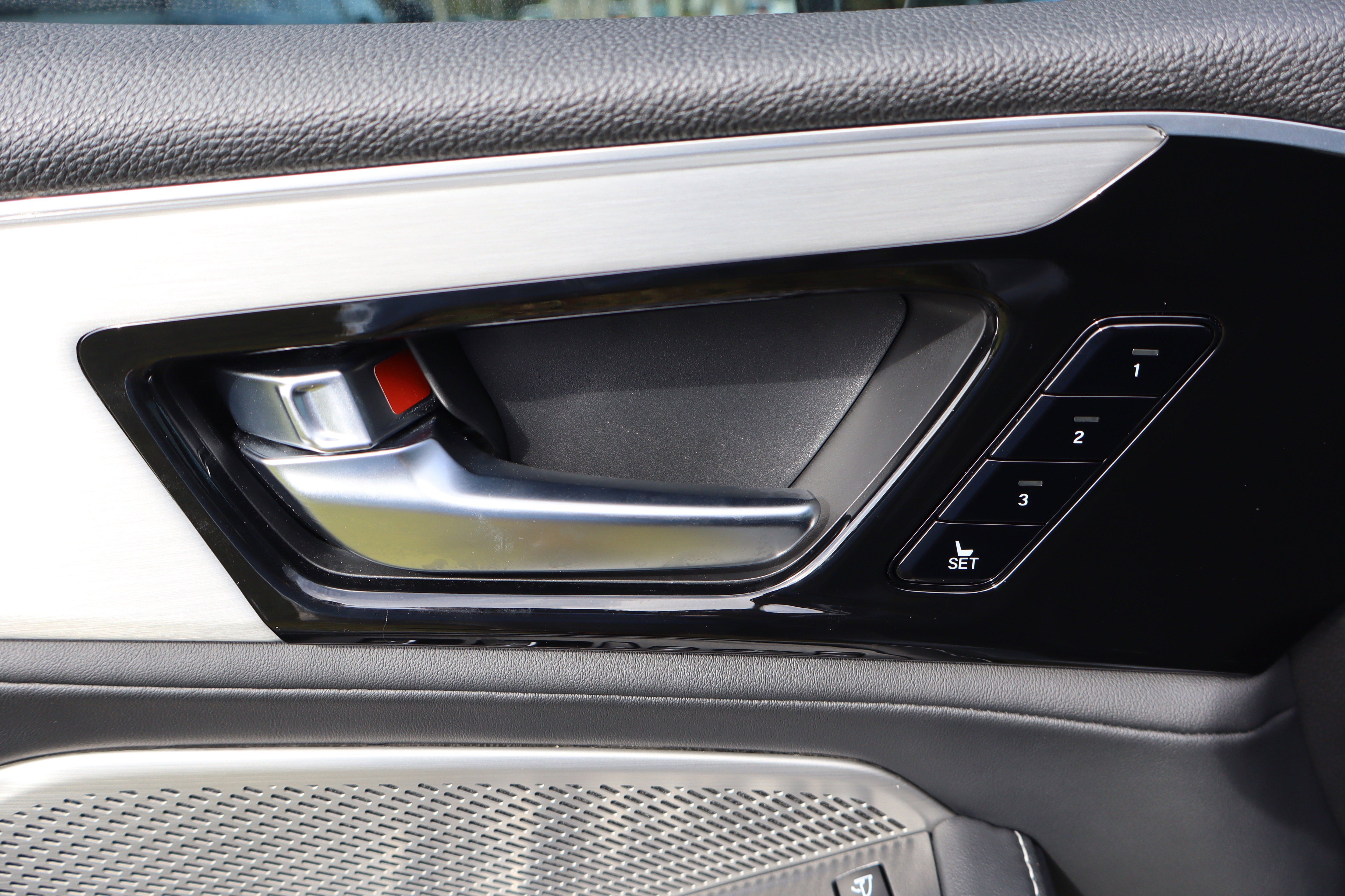 2023 Acura MDX w/Technology Package