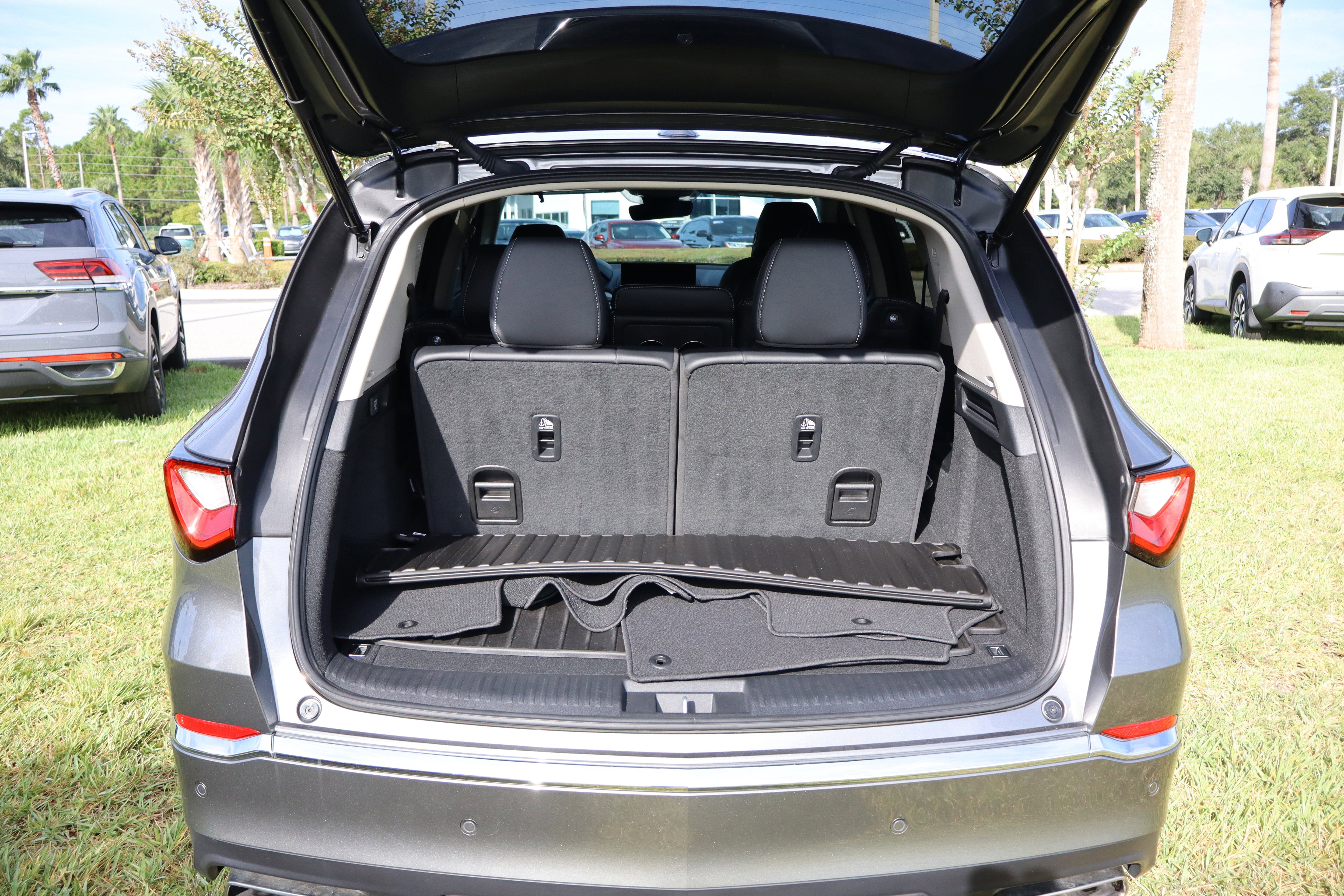 2023 Acura MDX w/Technology Package