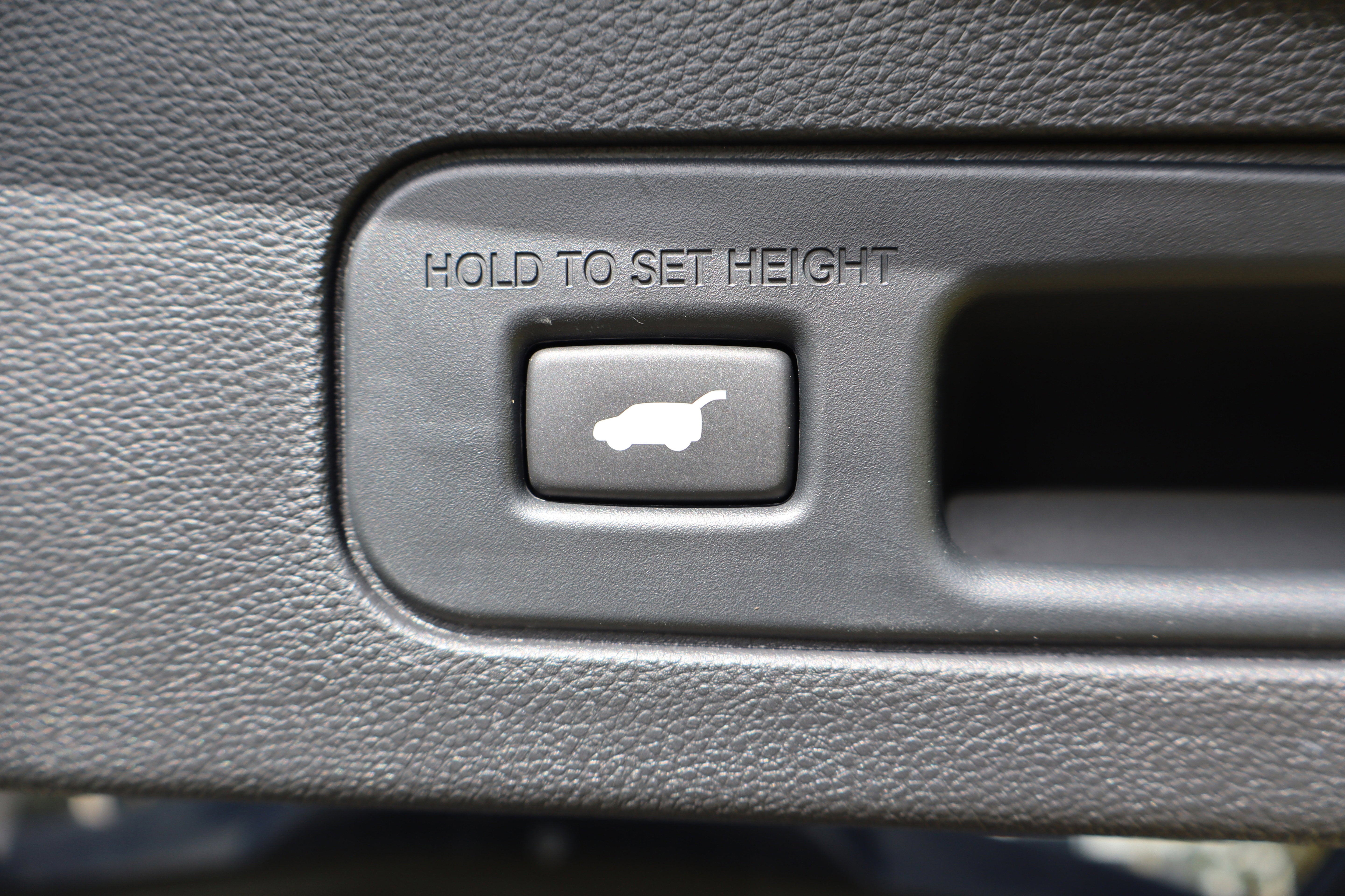 2023 Acura MDX w/Technology Package