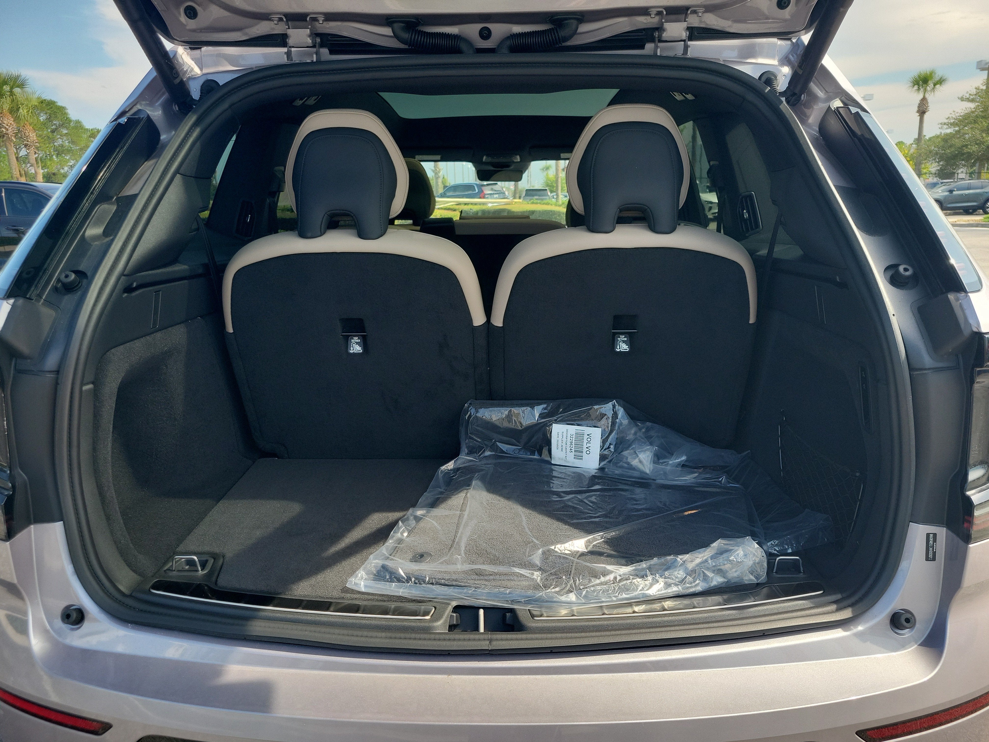 2026 Volvo EX90 Plus