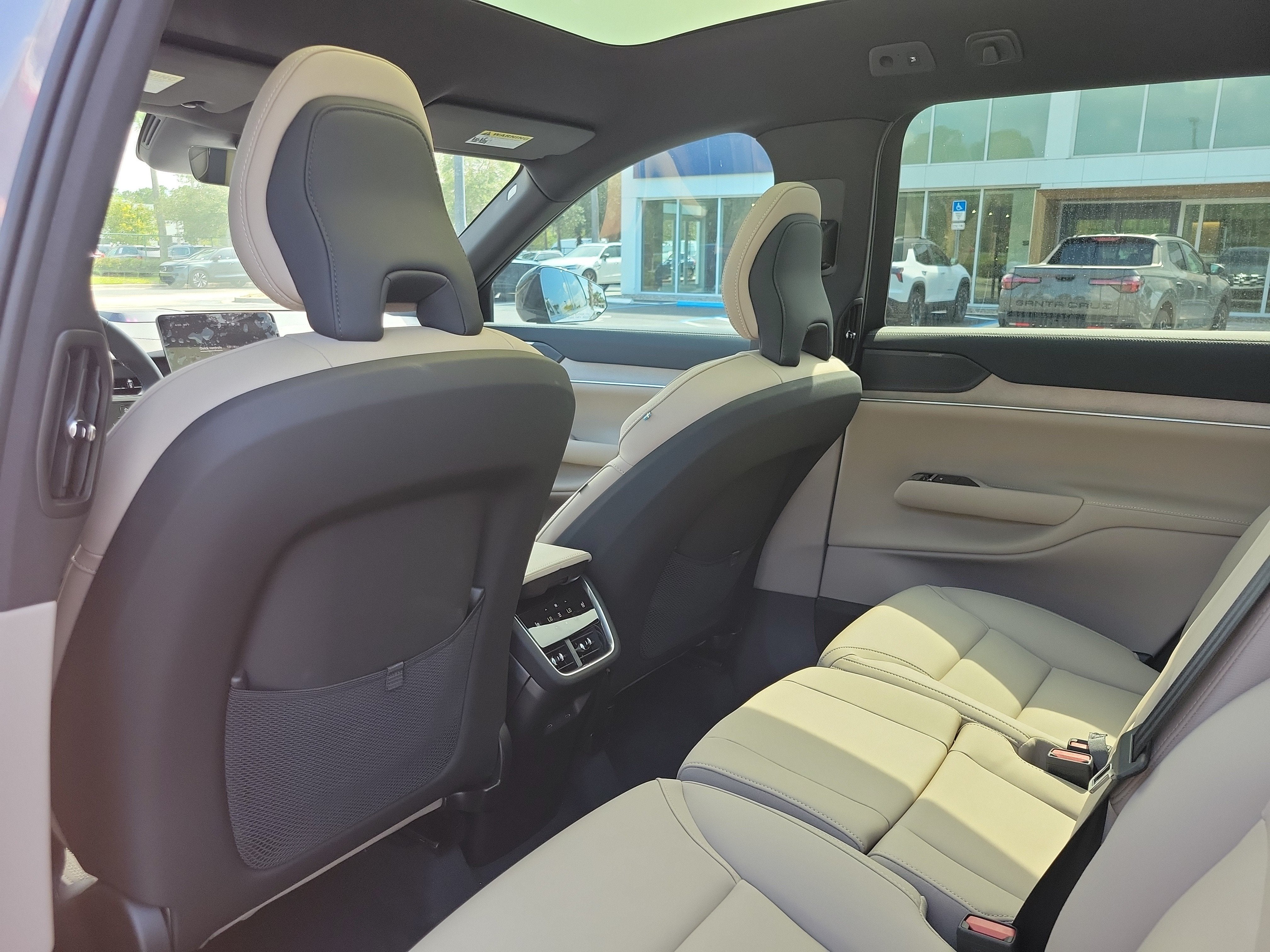 2026 Volvo EX90 Plus