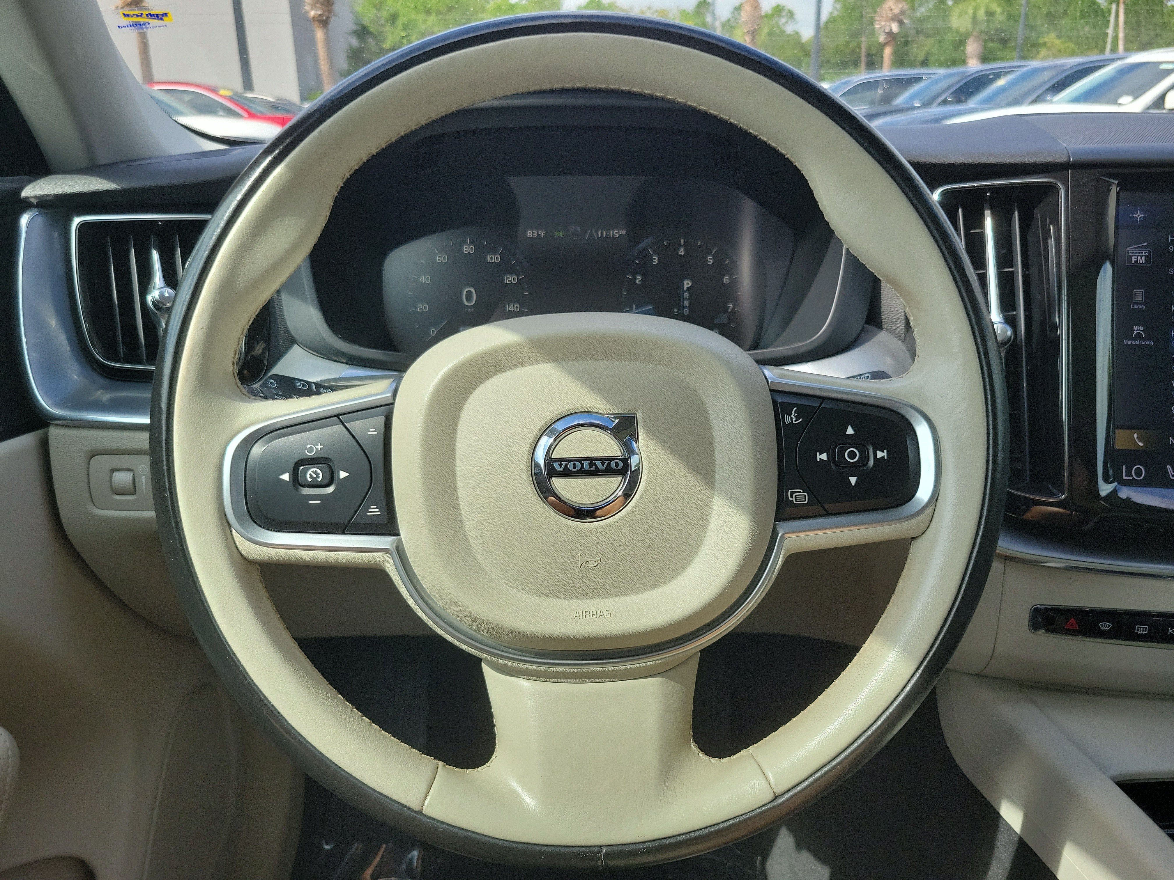 2018 Volvo XC60 Momentum