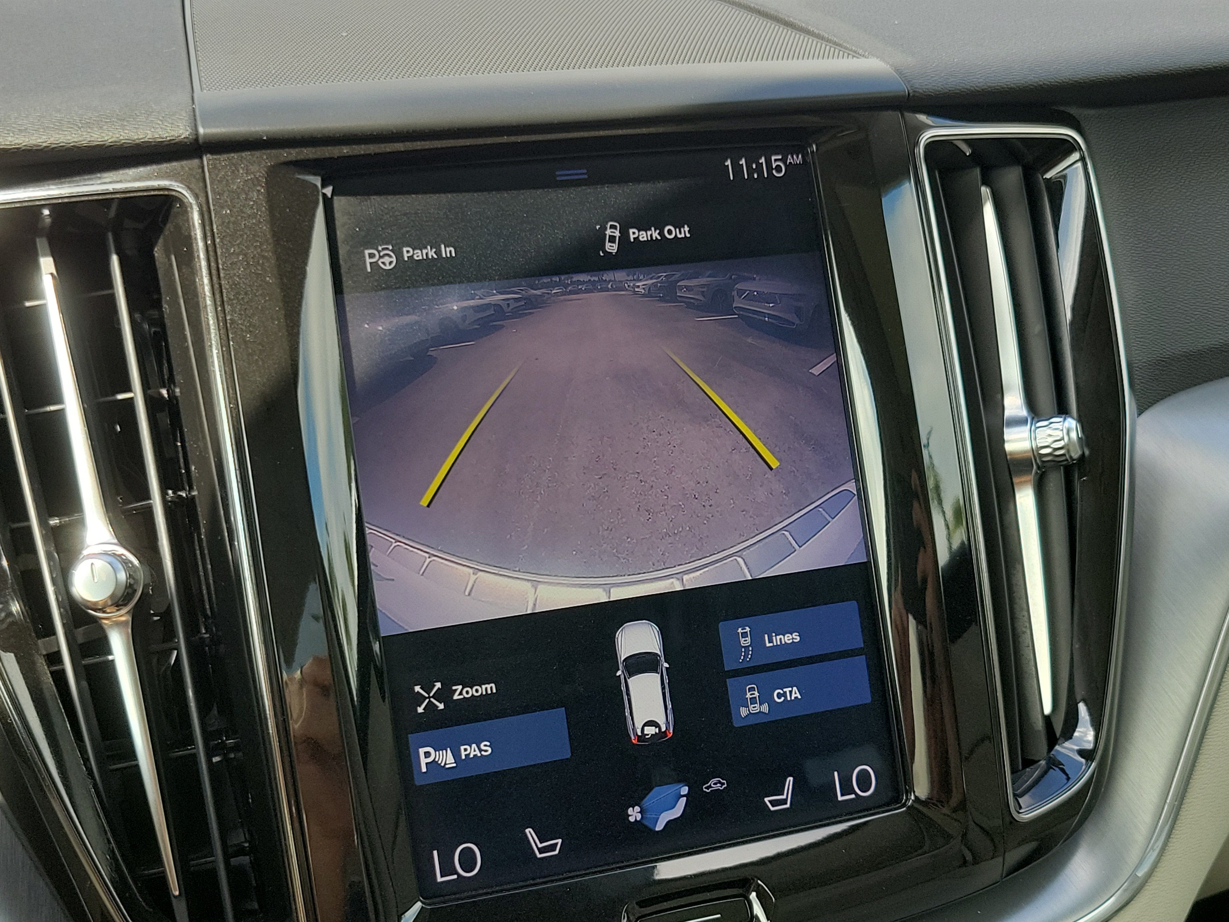 2018 Volvo XC60 Momentum