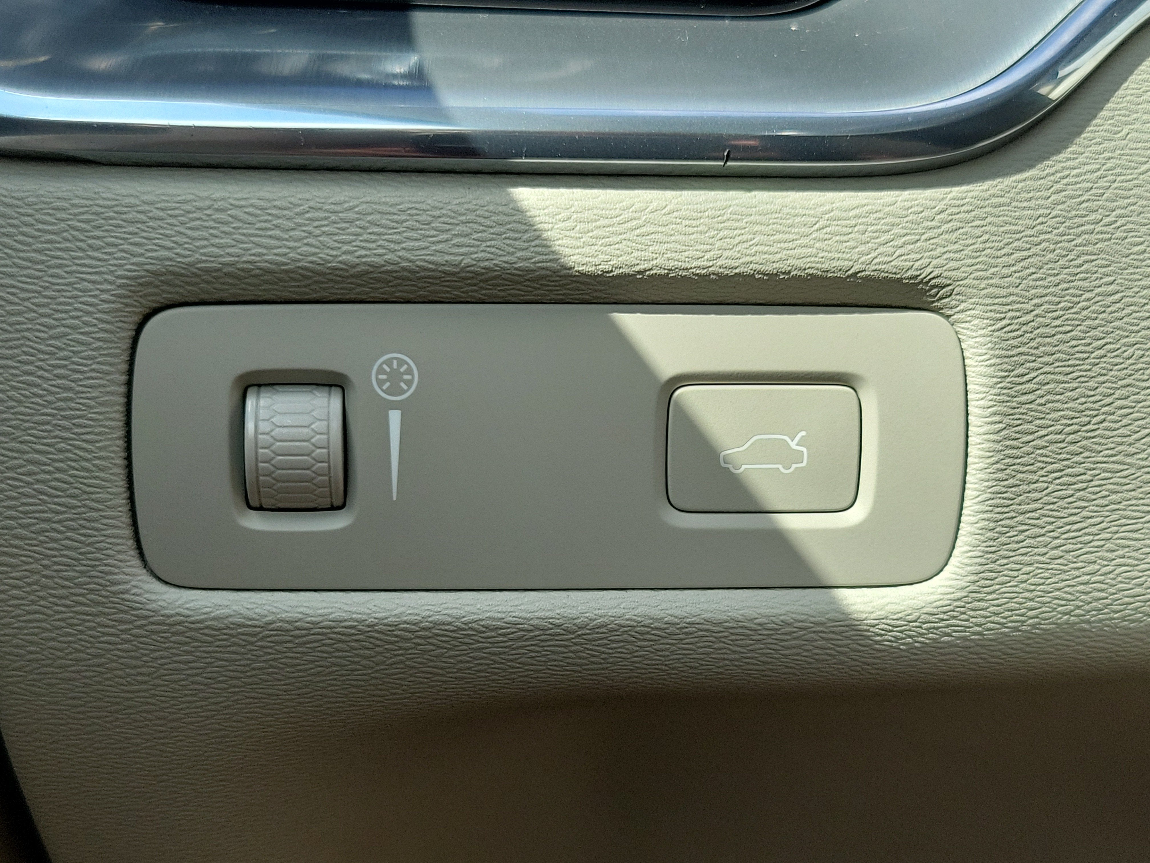 2018 Volvo XC60 Momentum