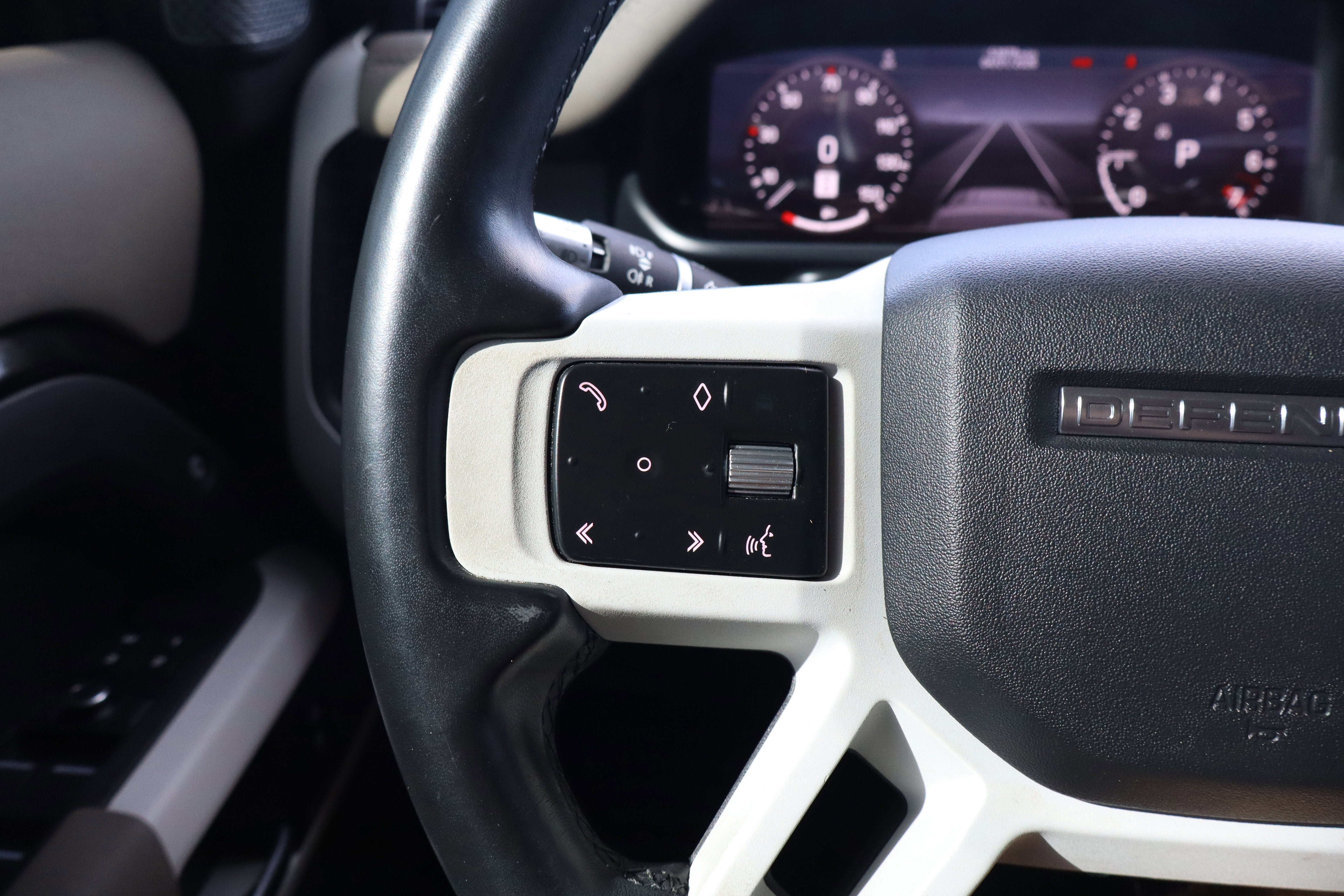 2021 Land Rover Defender SE