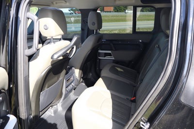 2021 Land Rover Defender SE