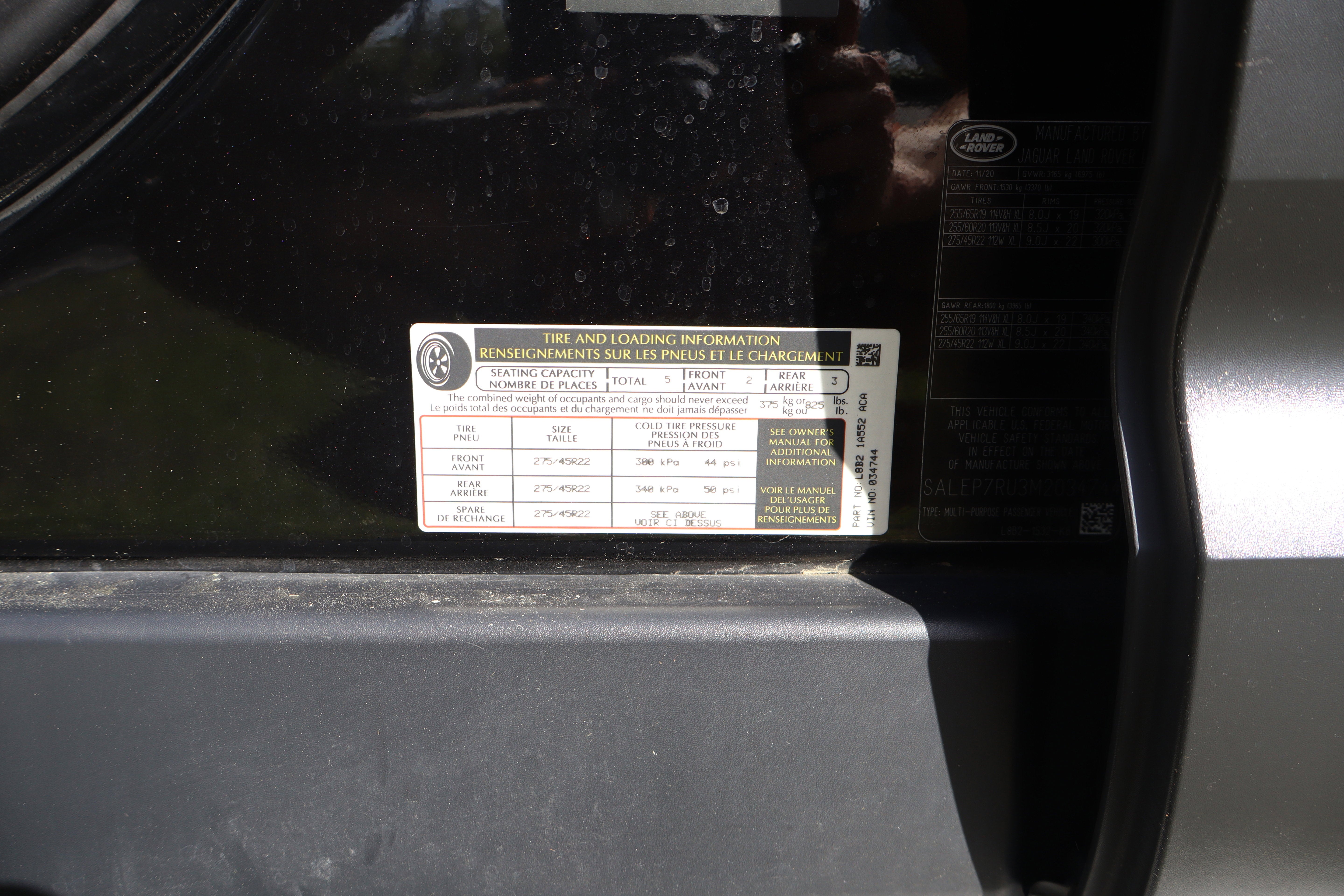 2021 Land Rover Defender SE