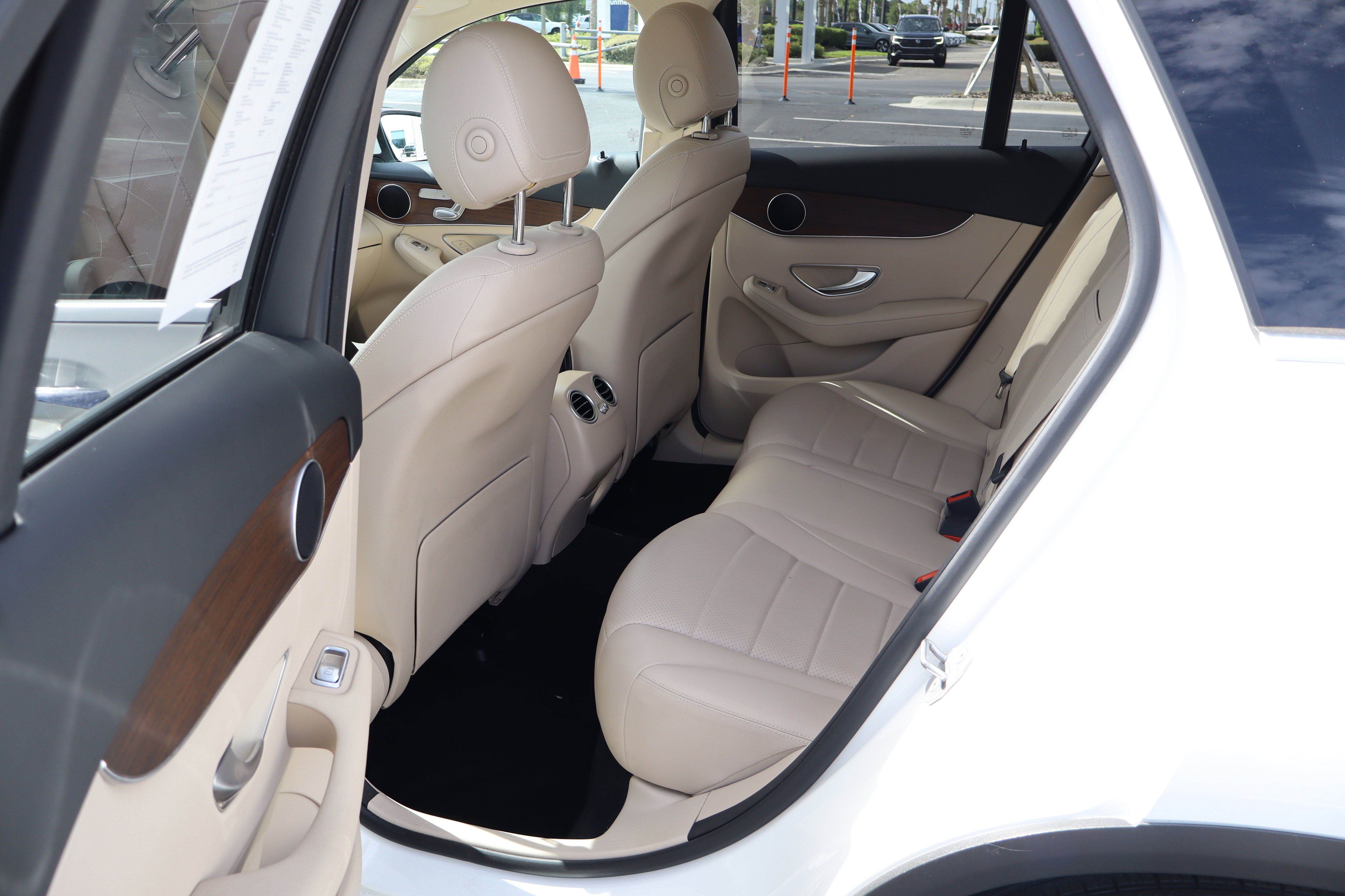 2021 Mercedes-Benz GLC GLC 300