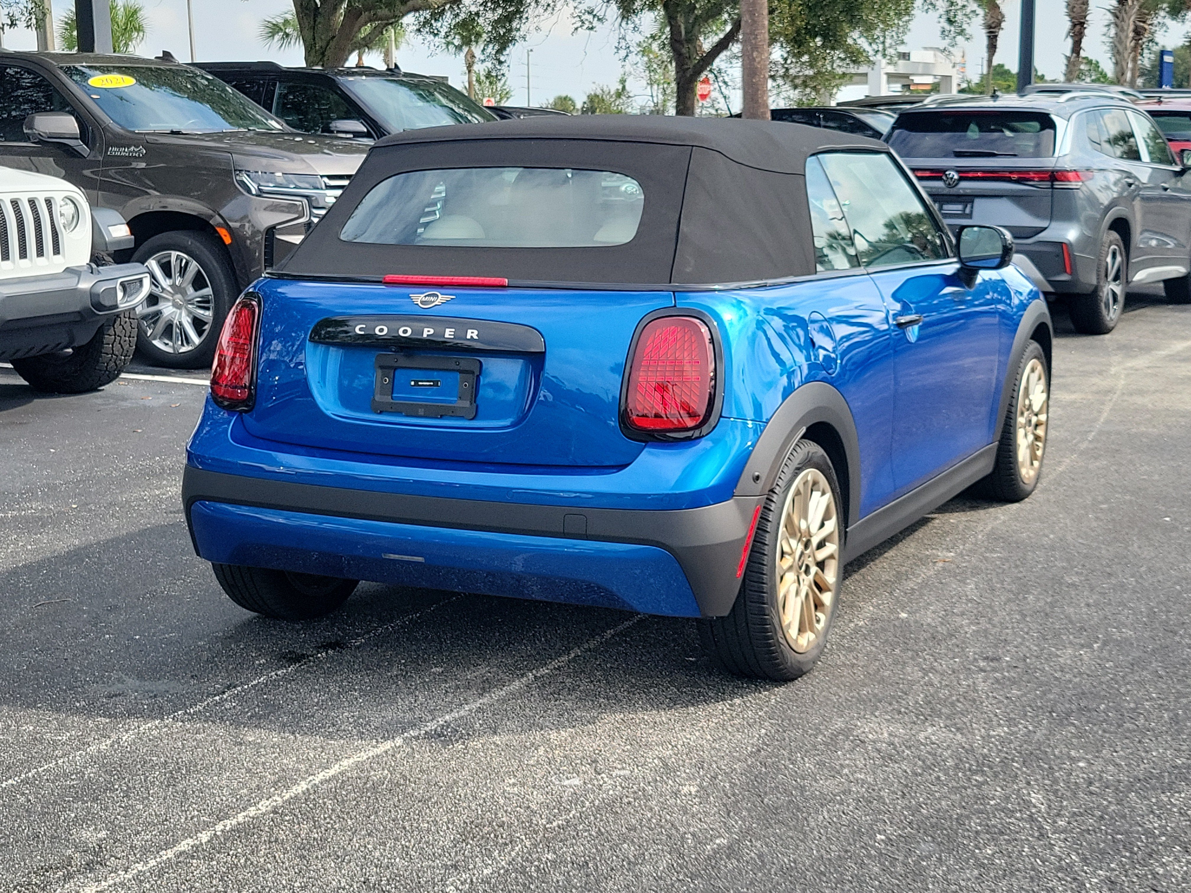 2025 MINI Convertible Cooper