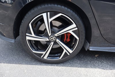 2024 Volkswagen Golf GTI SE