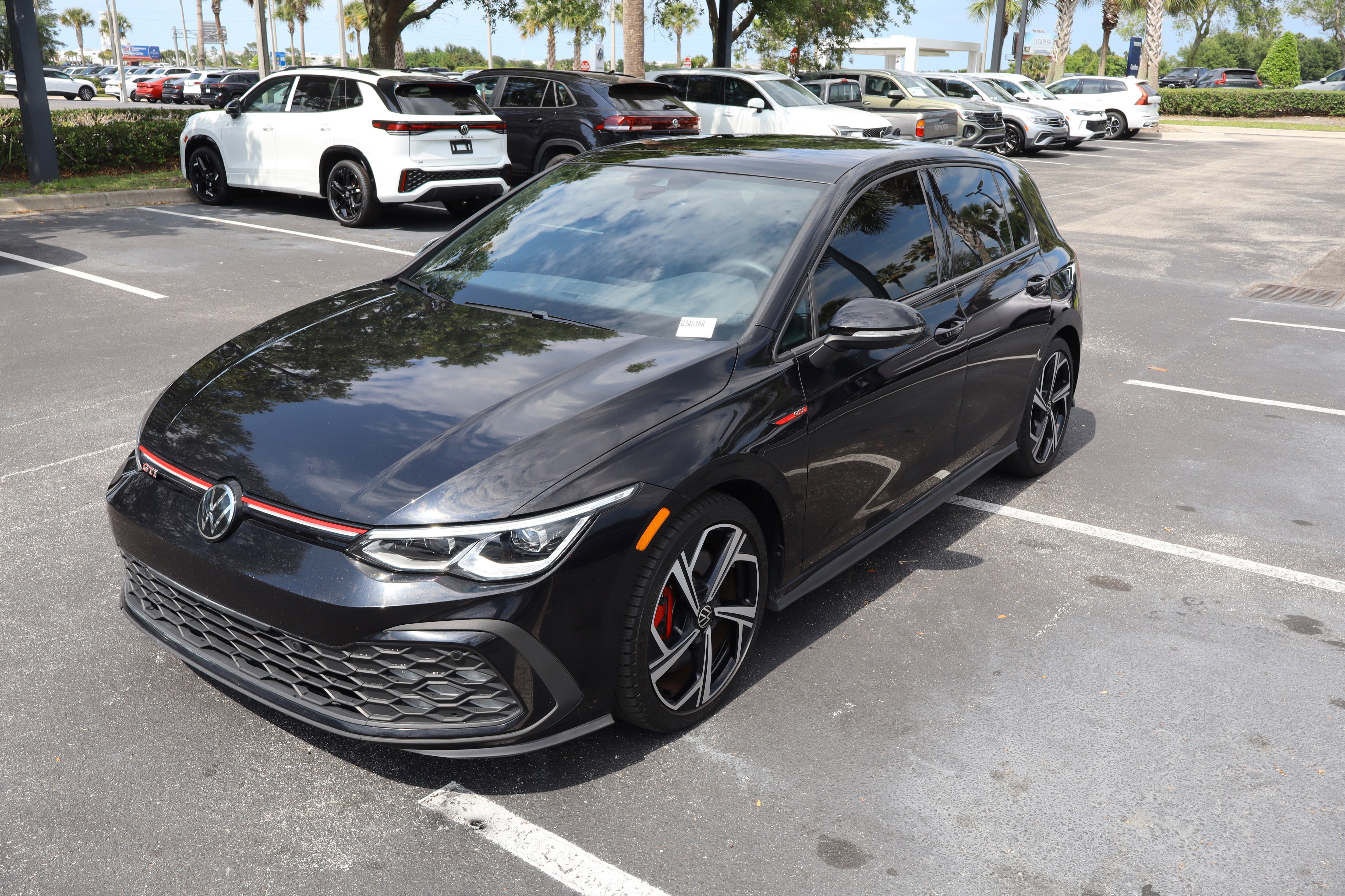 2024 Volkswagen Golf GTI SE