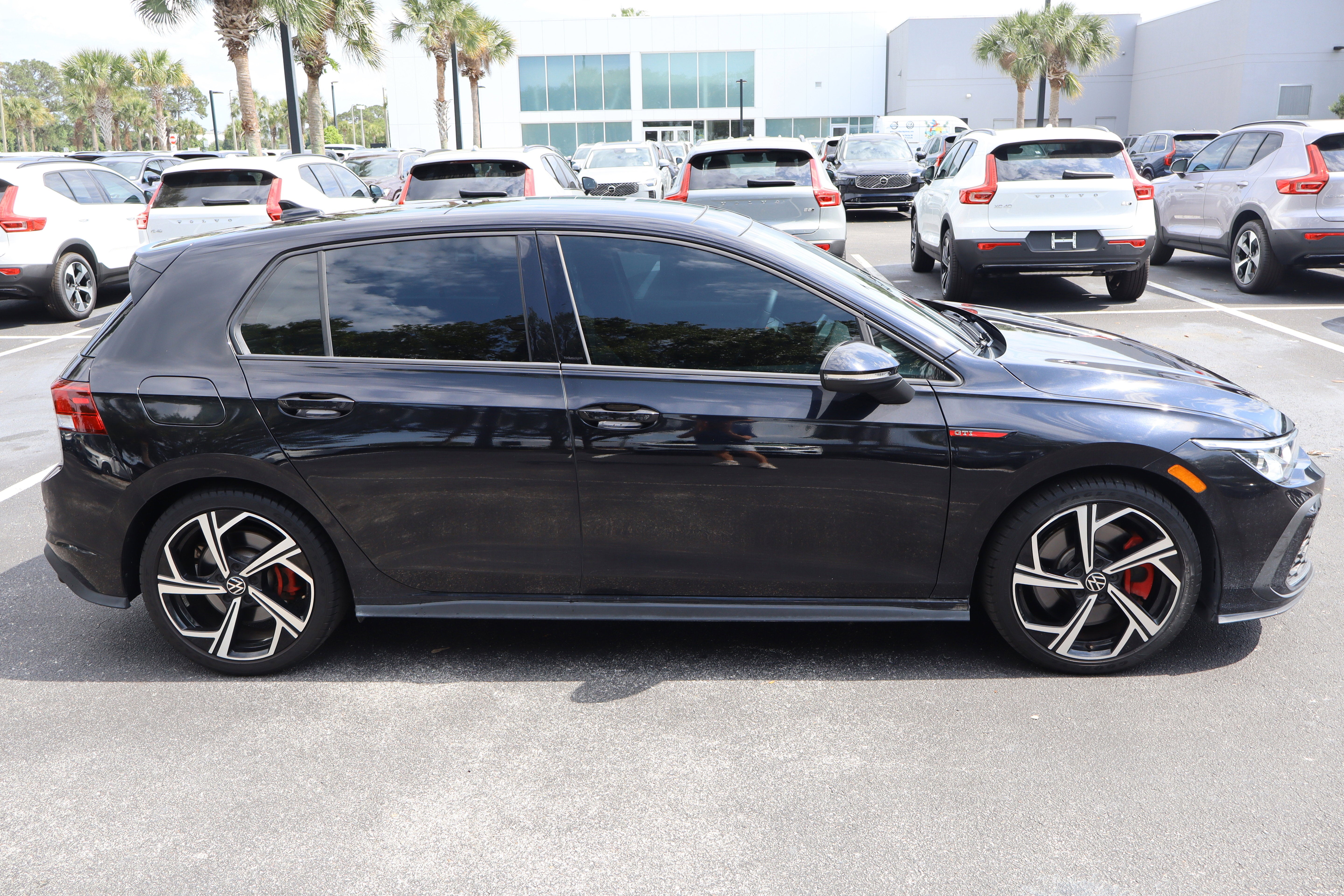 2024 Volkswagen Golf GTI SE