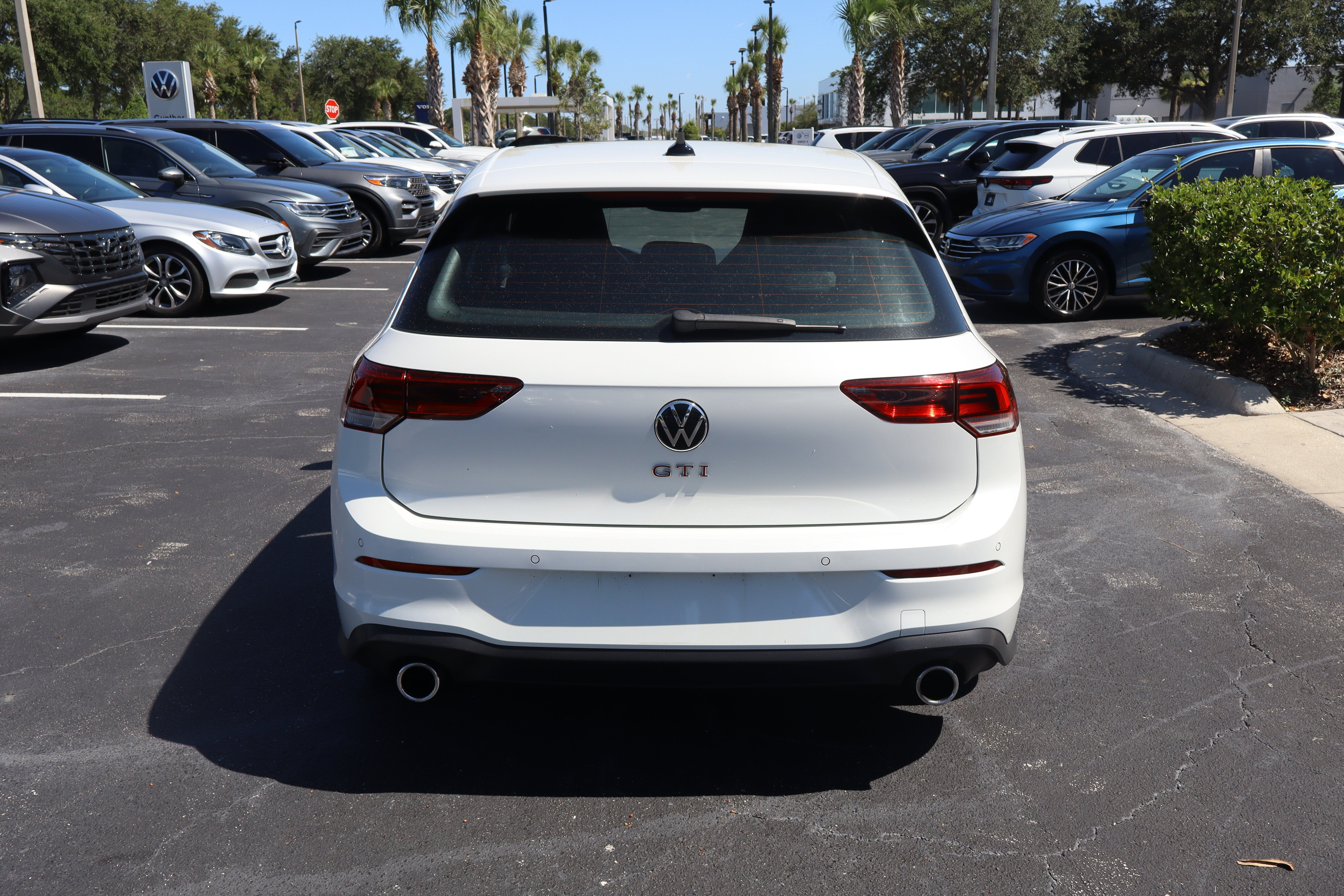 2023 Volkswagen Golf GTI SE