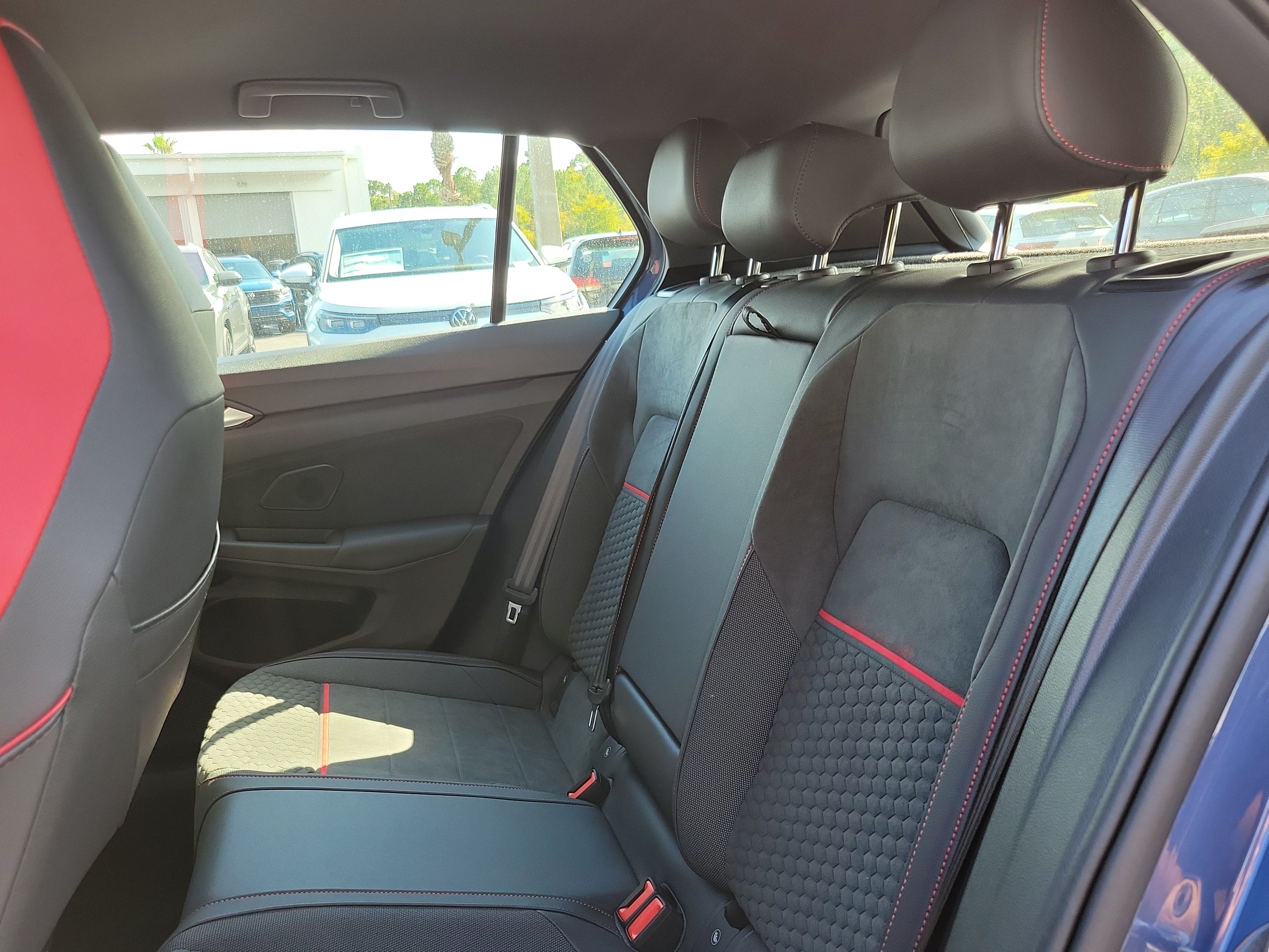2026 Volkswagen Golf GTI SE