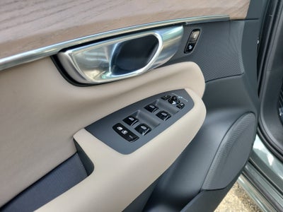 2027 Volvo XC90 Plus