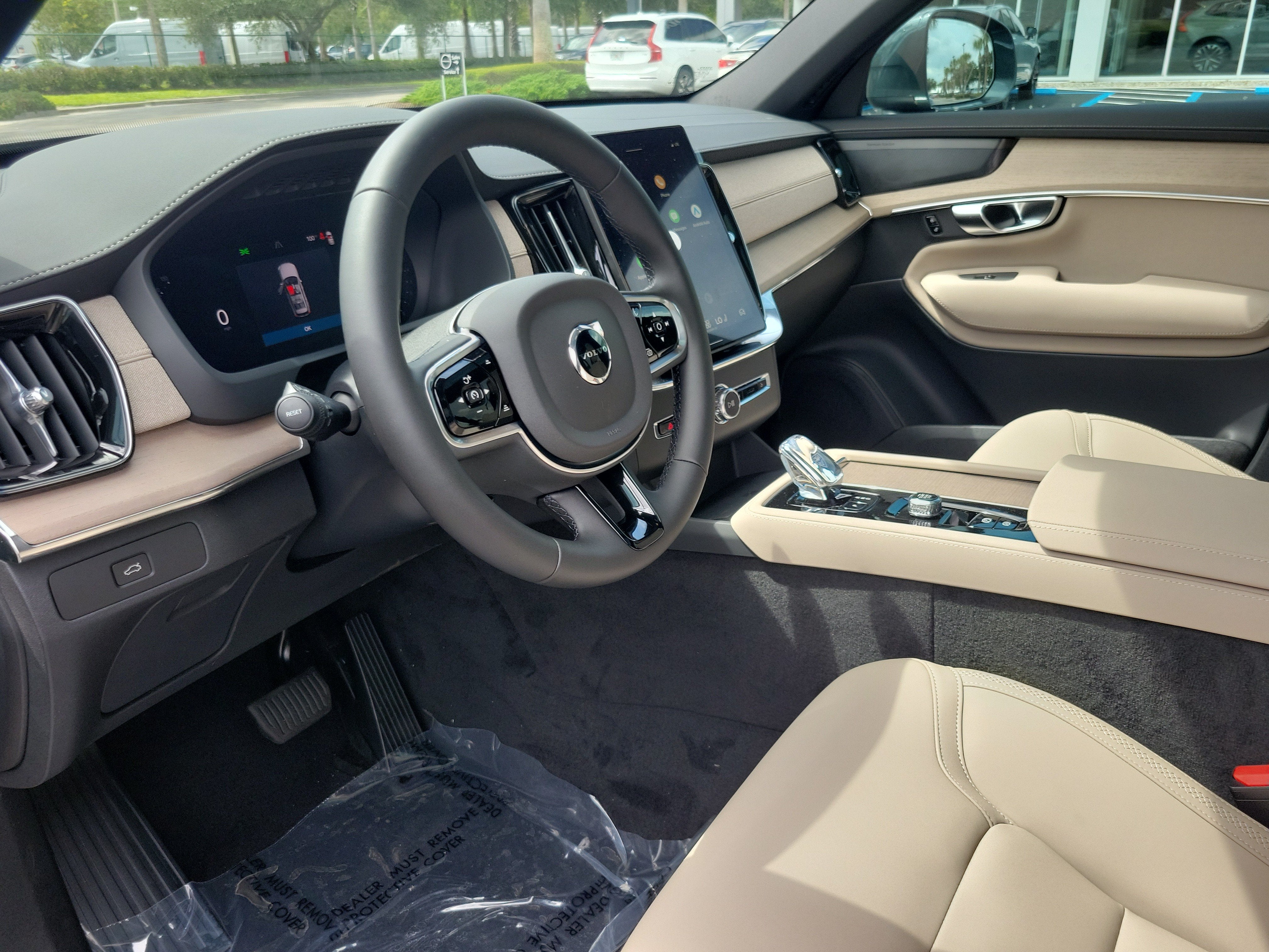 2027 Volvo XC90 Plus