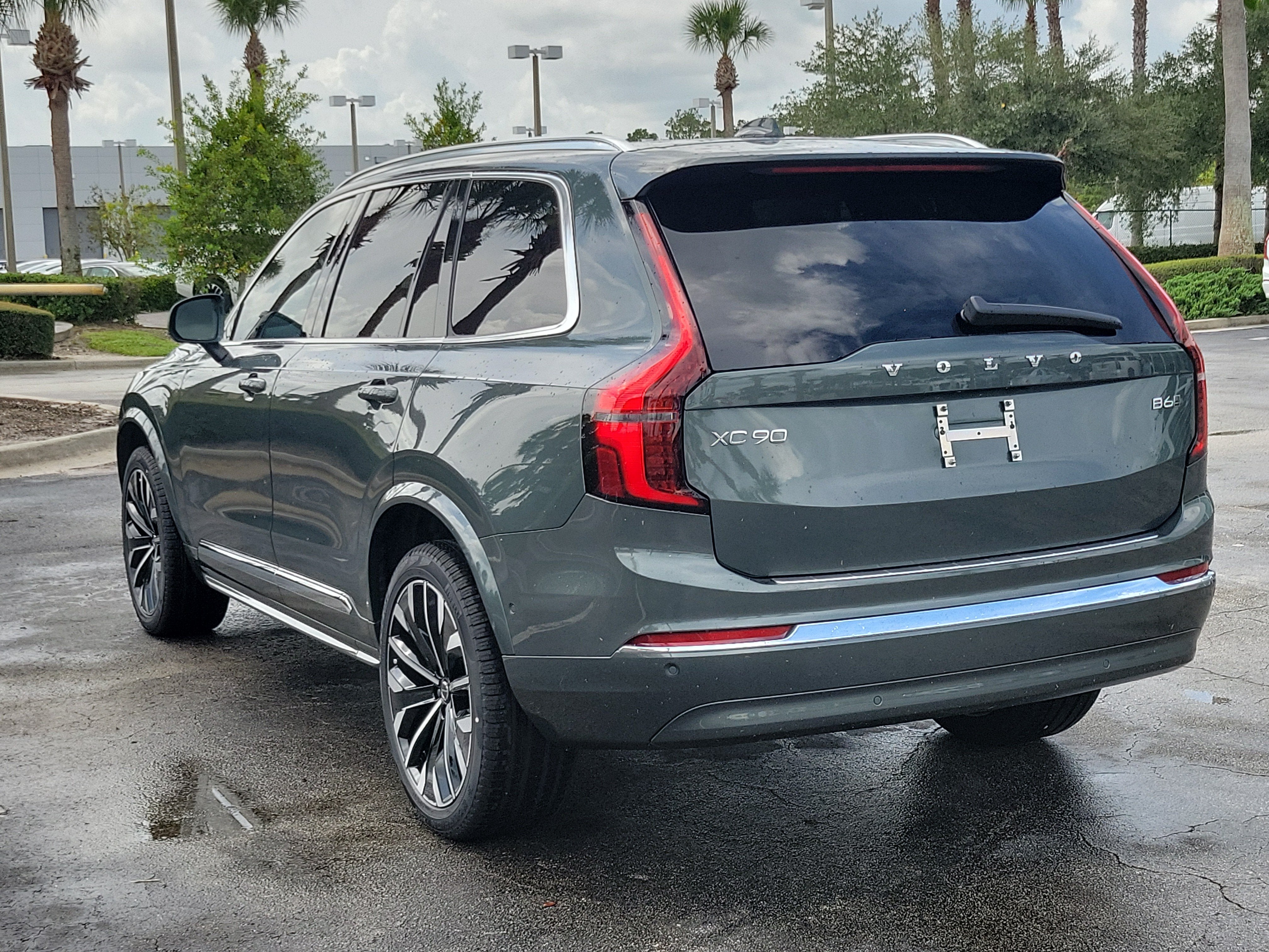 2027 Volvo XC90 Plus
