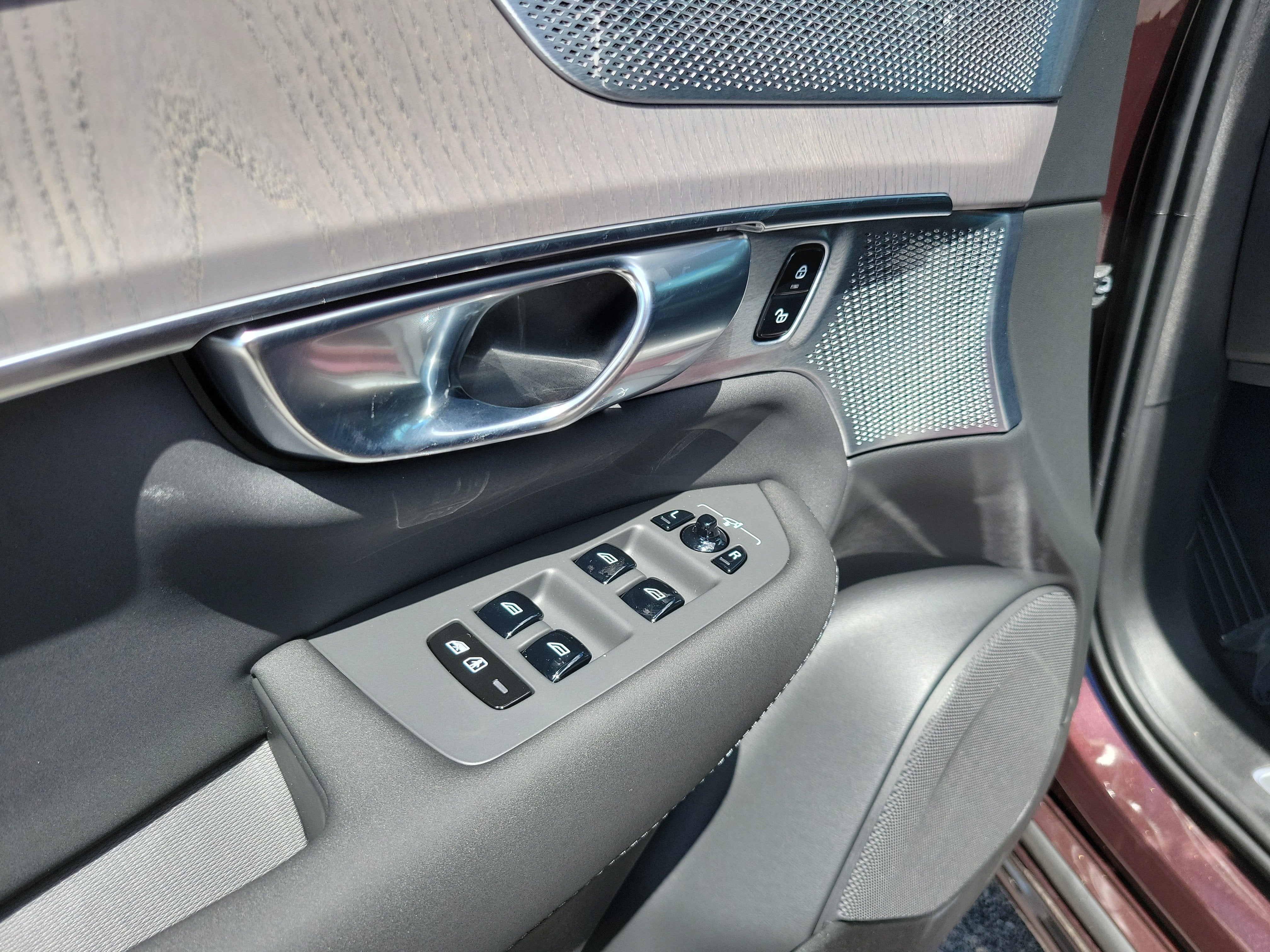 2026 Volvo XC90 Ultra Dark Theme