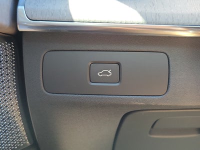 2026 Volvo XC90 Ultra Dark Theme