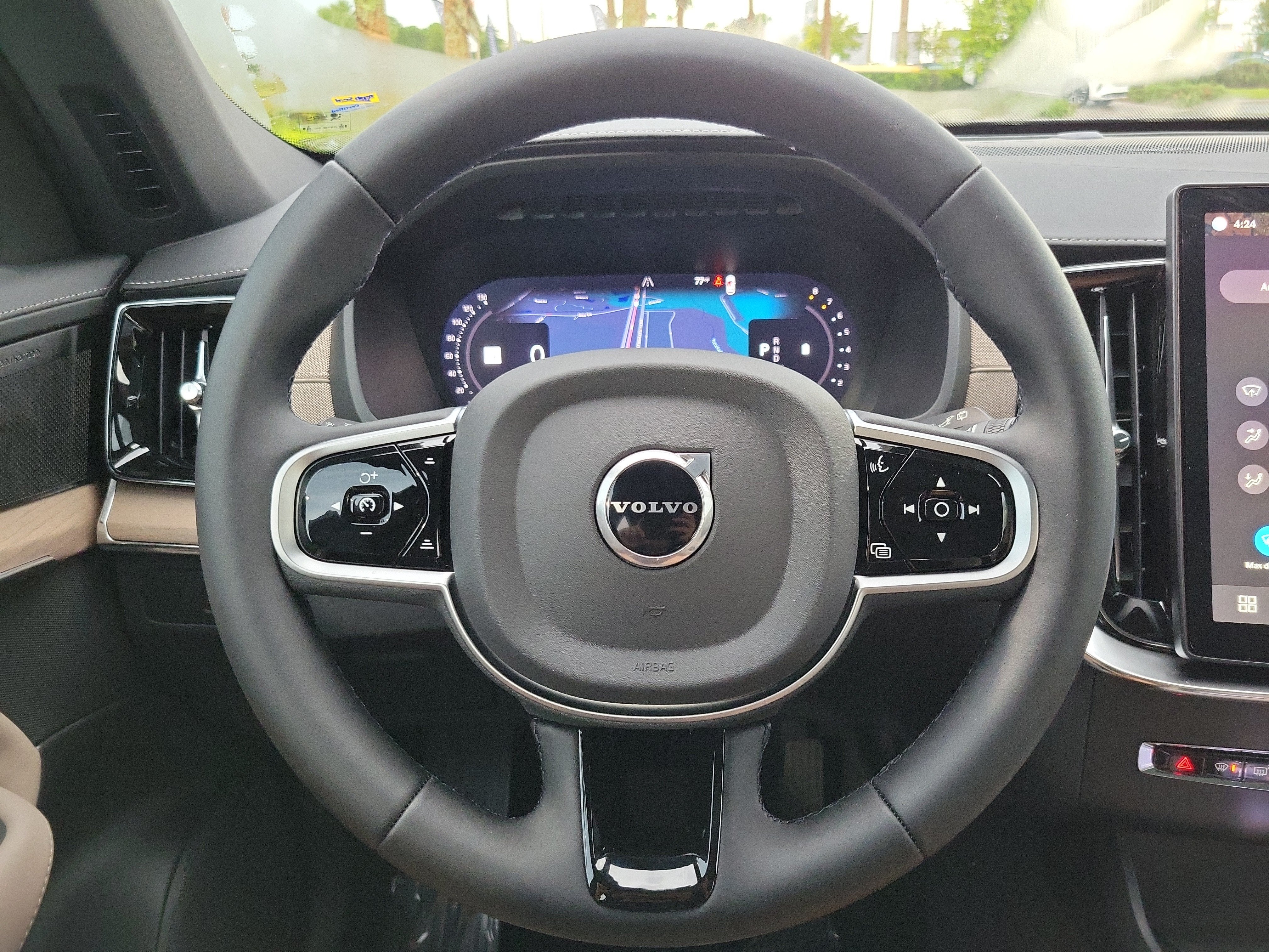 2026 Volvo XC90 Plus