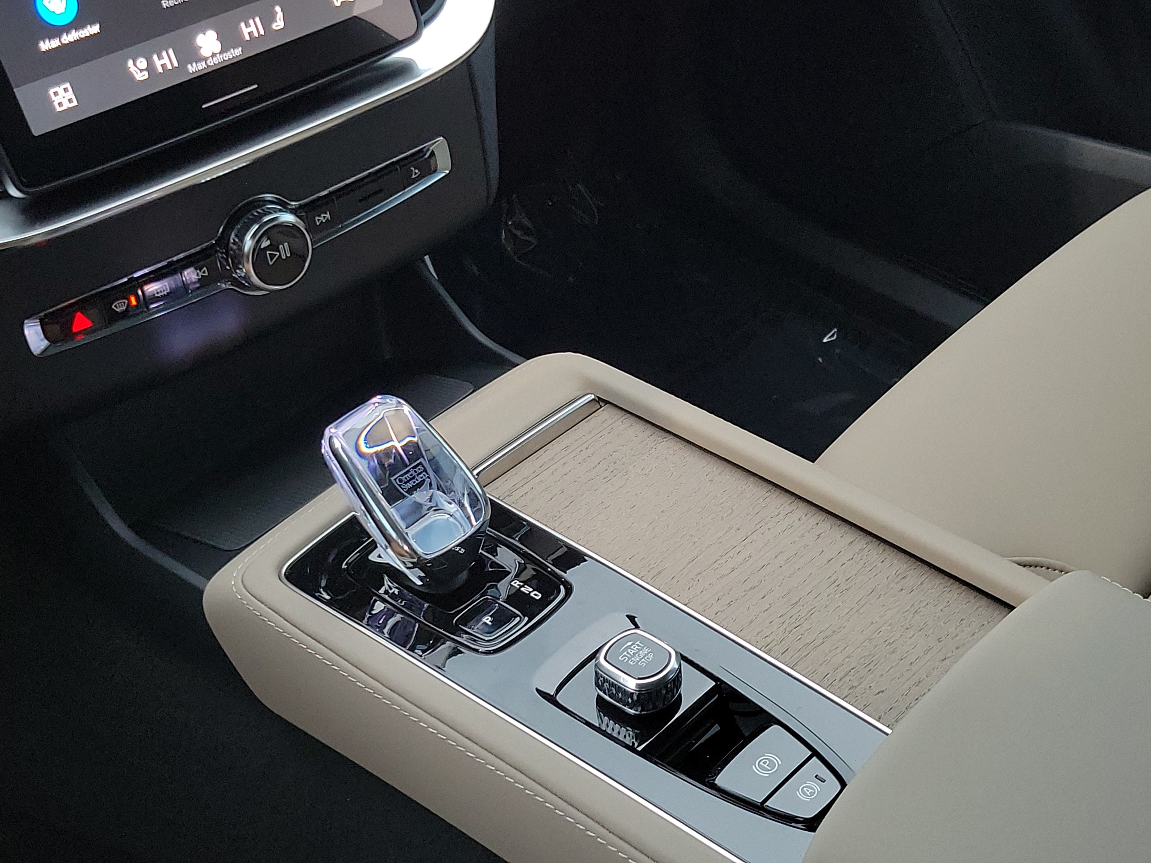 2026 Volvo XC90 Plus