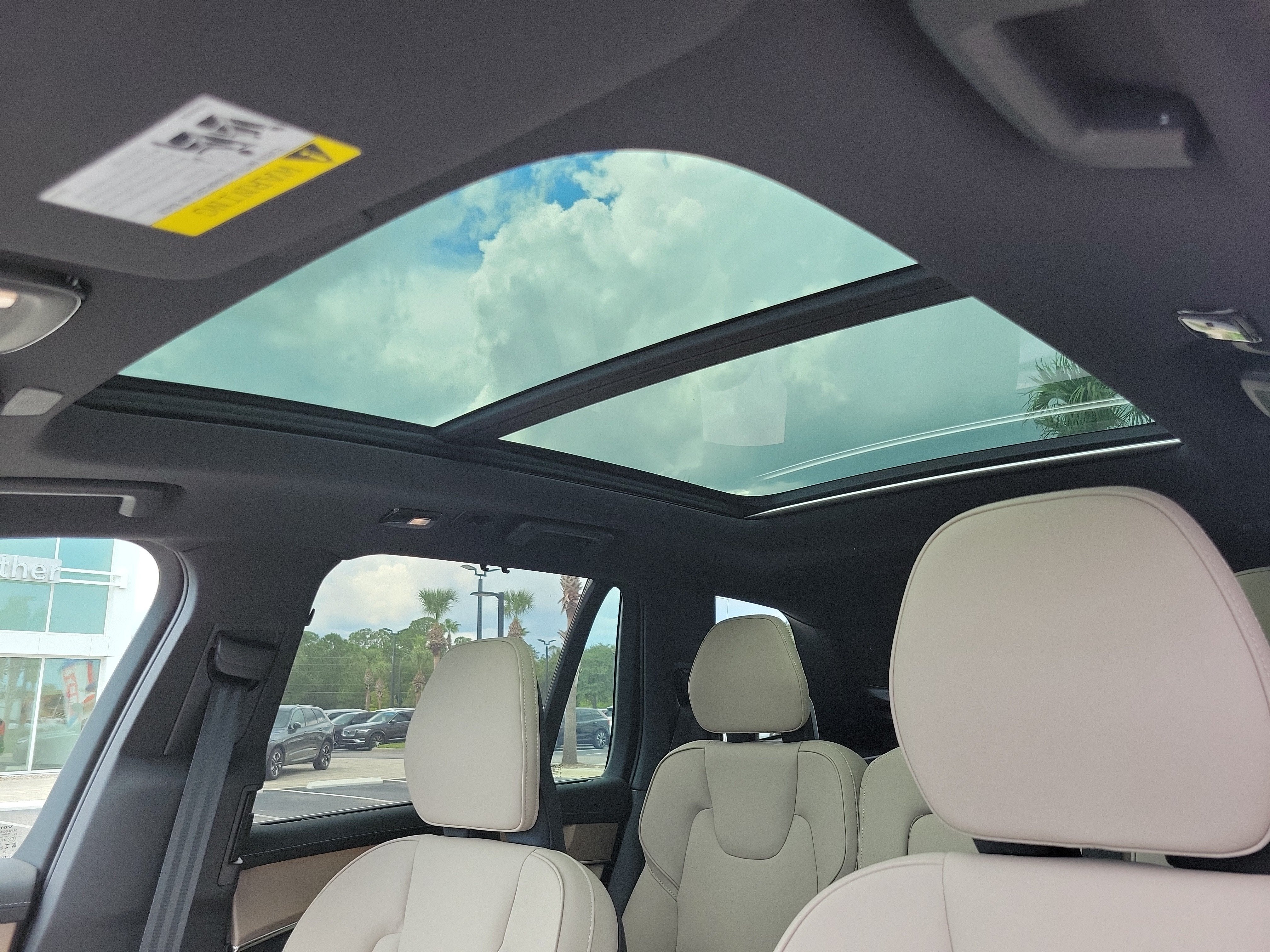 2027 Volvo XC90 Plus