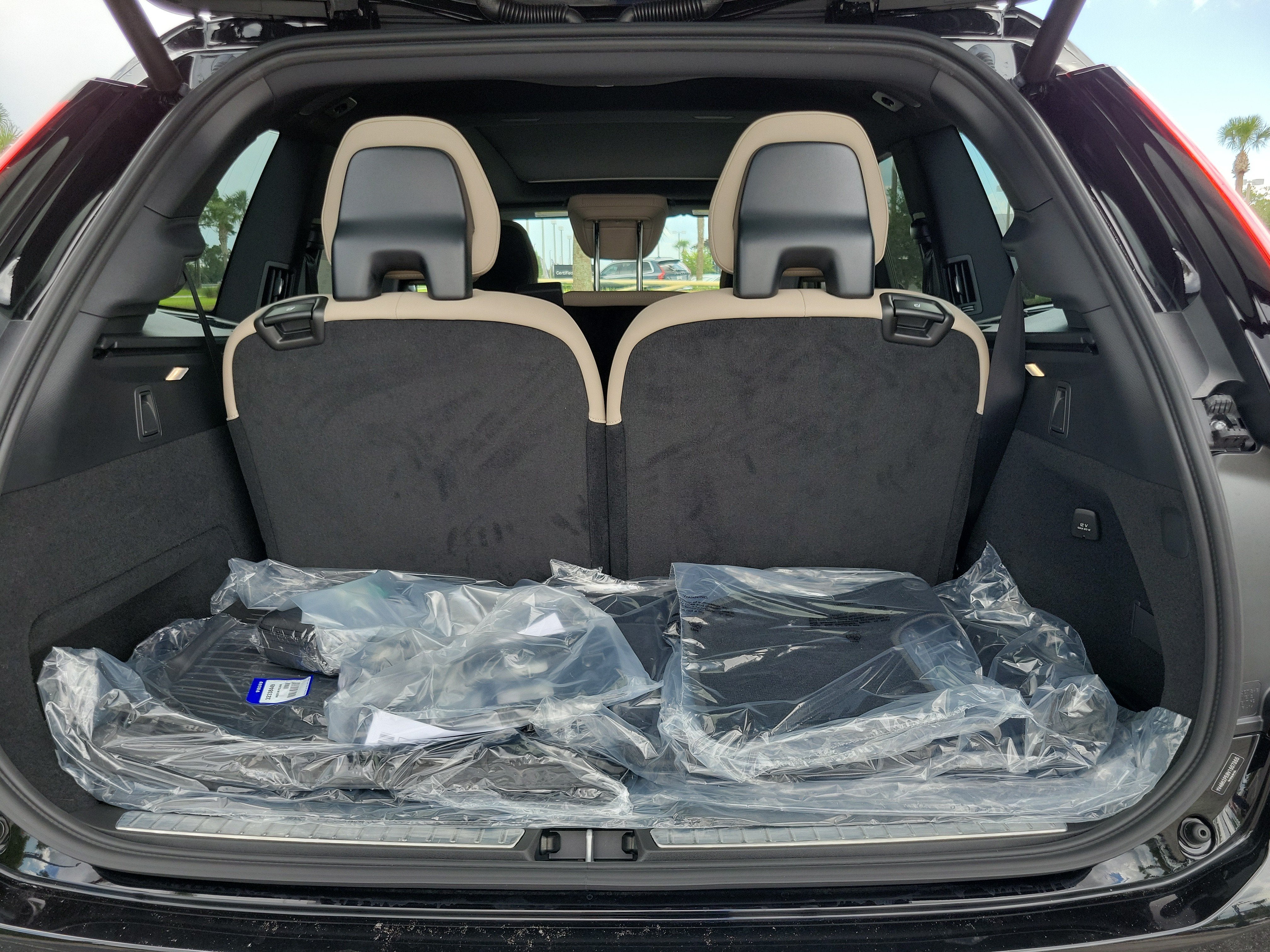 2027 Volvo XC90 Plus