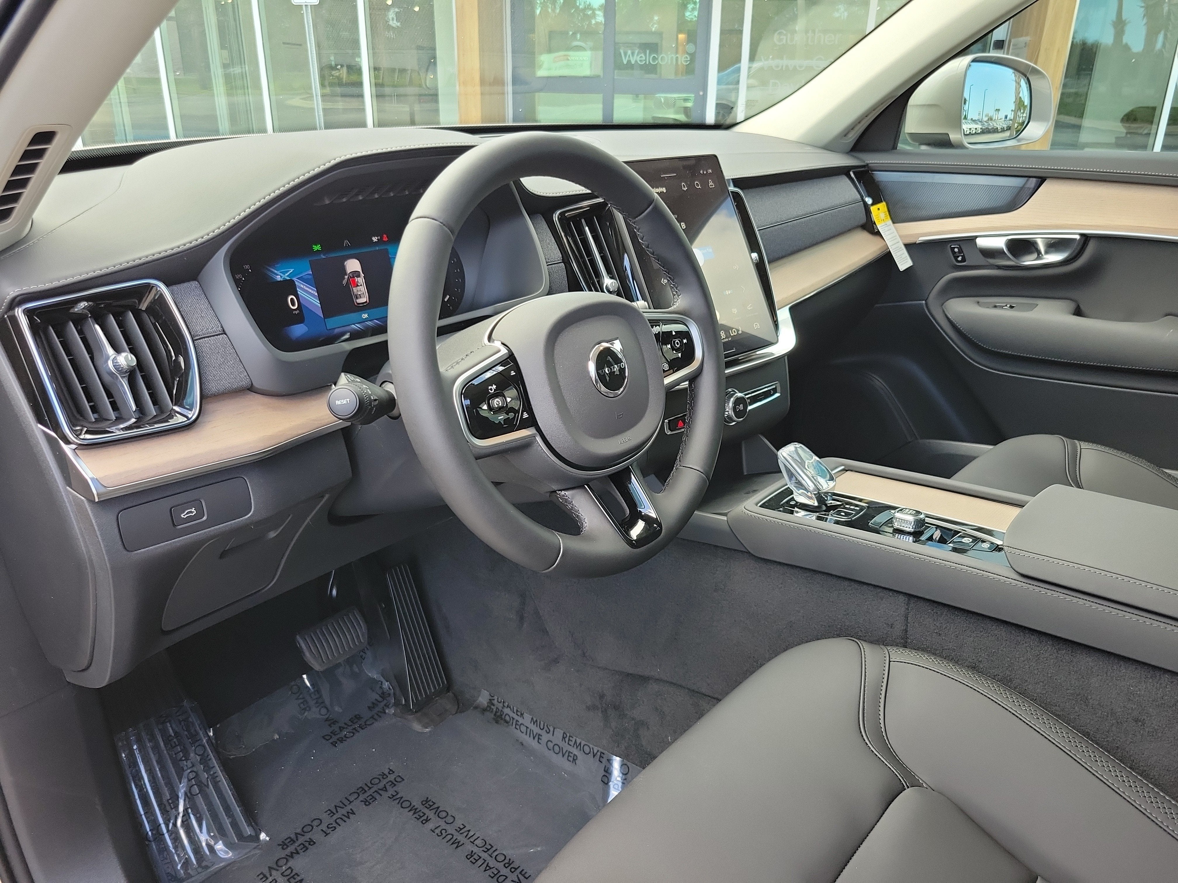 2026 Volvo XC90 Plus