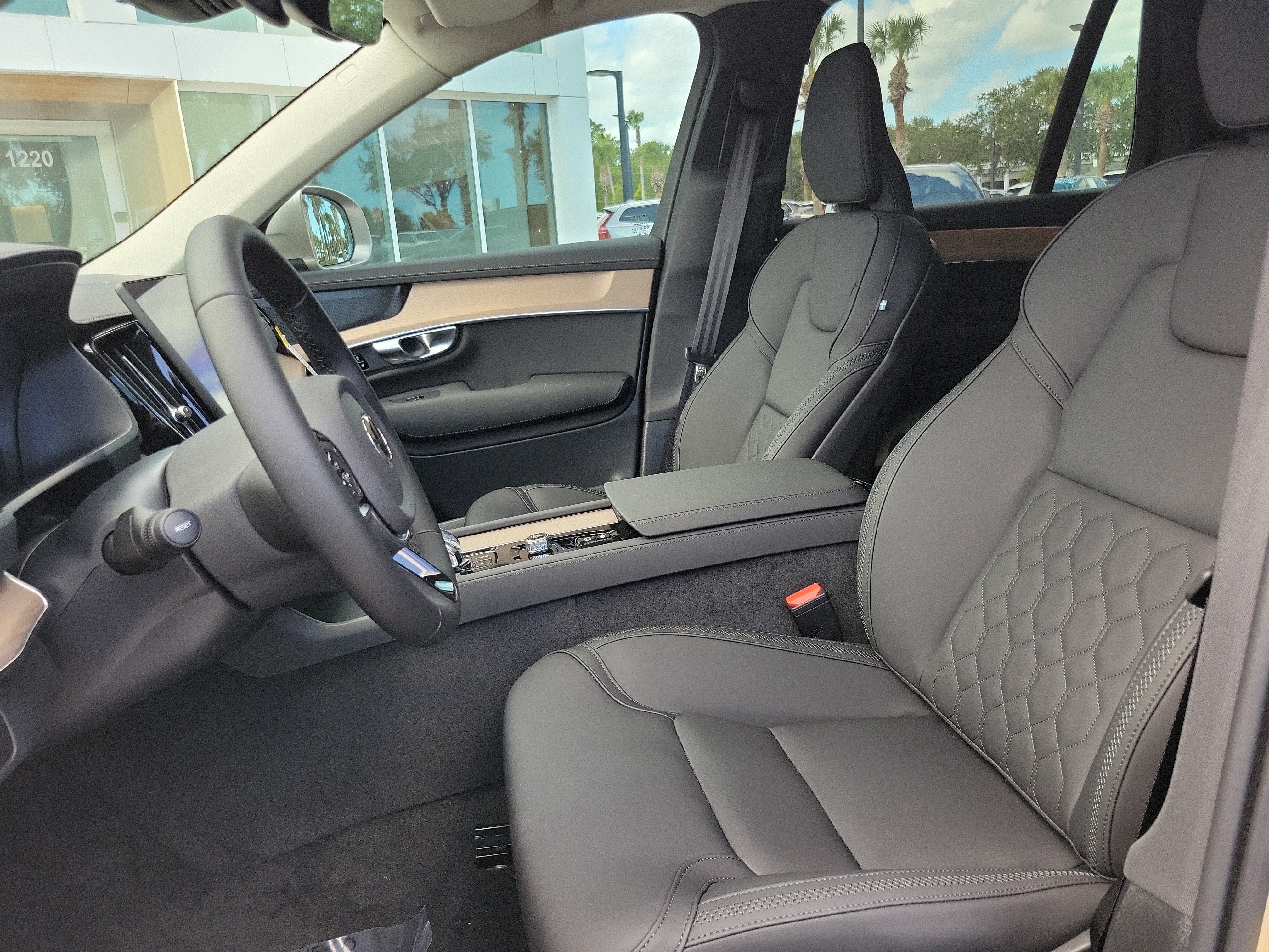 2026 Volvo XC90 Plus