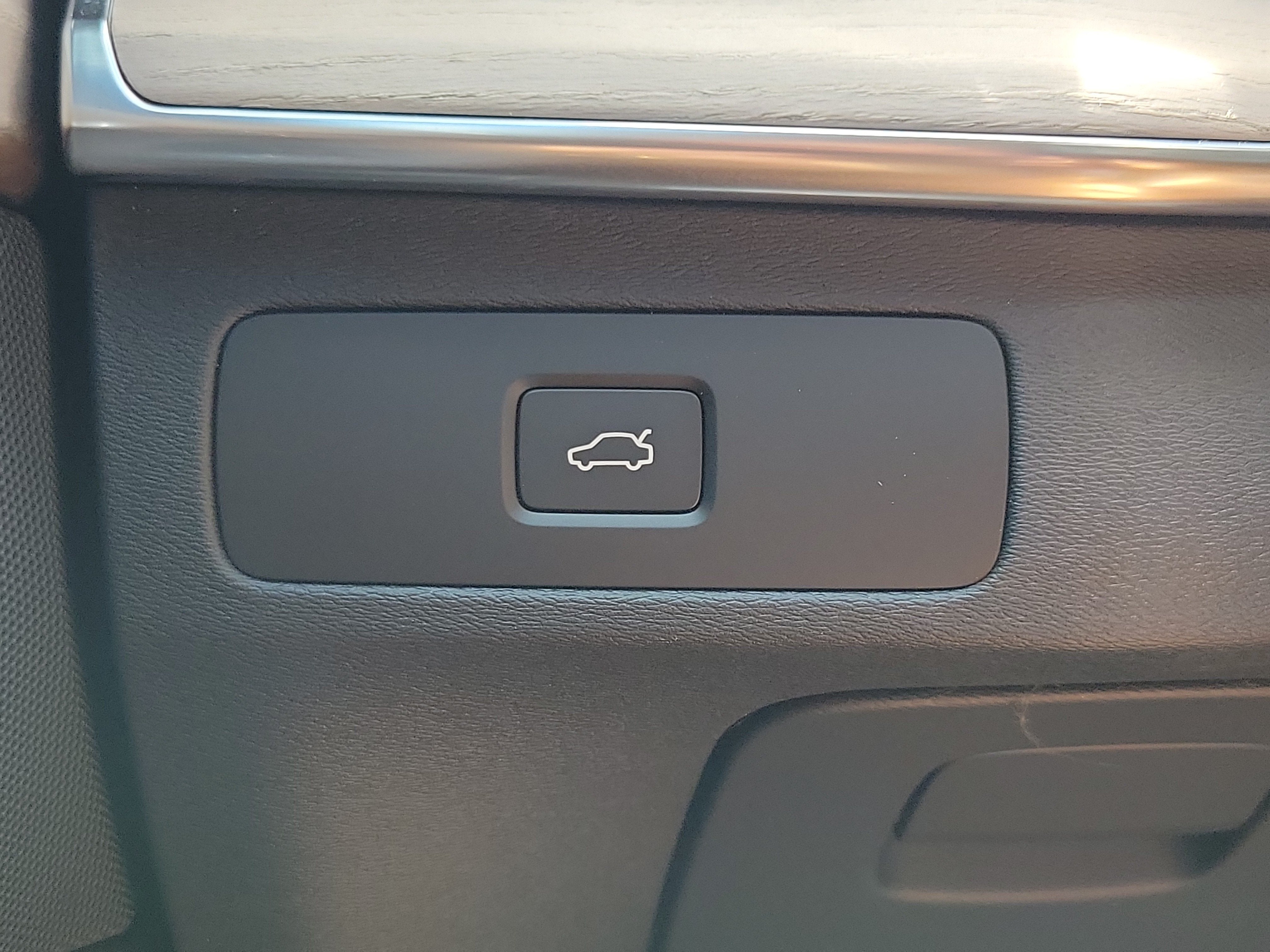 2026 Volvo XC90 Plus