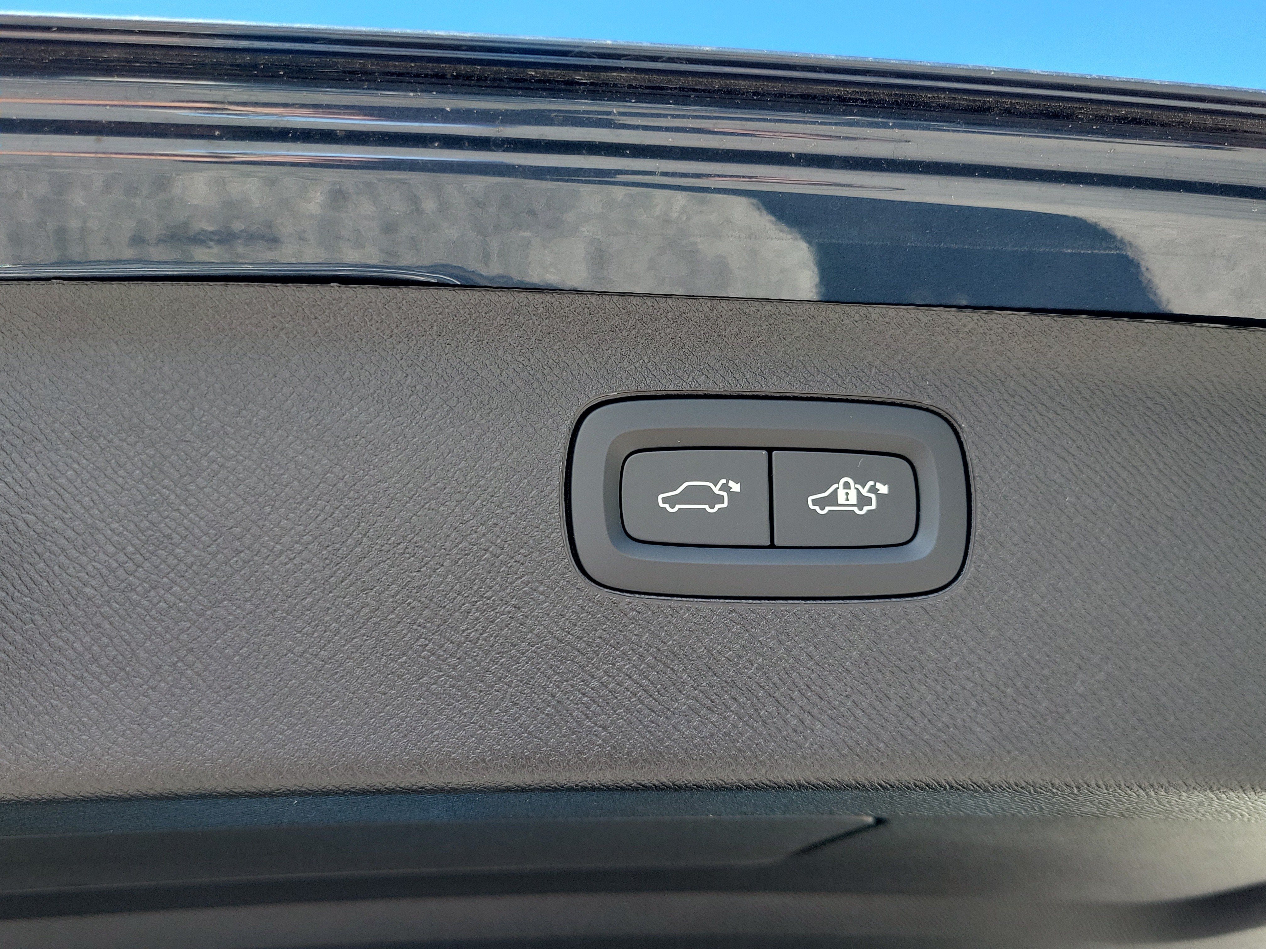 2026 Volvo XC90 Plus