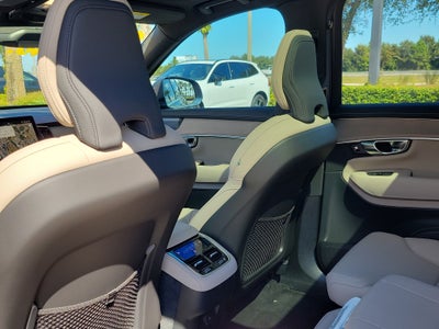 2026 Volvo XC90 Plus