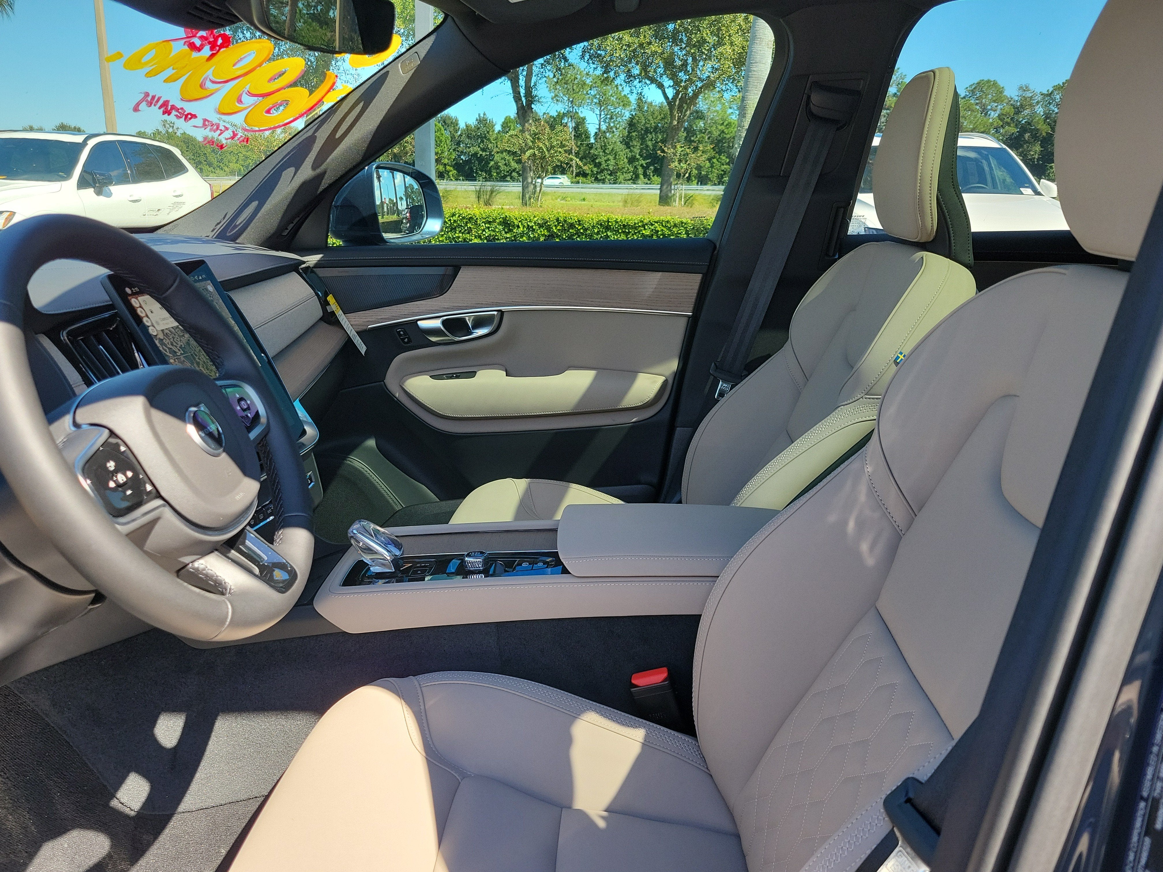 2026 Volvo XC90 Plus